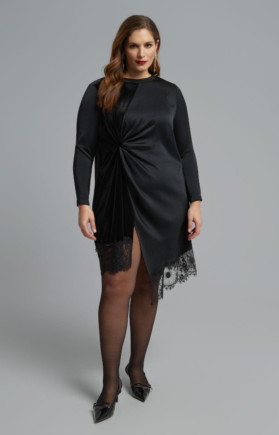Mat Lace Trim Dress in Black