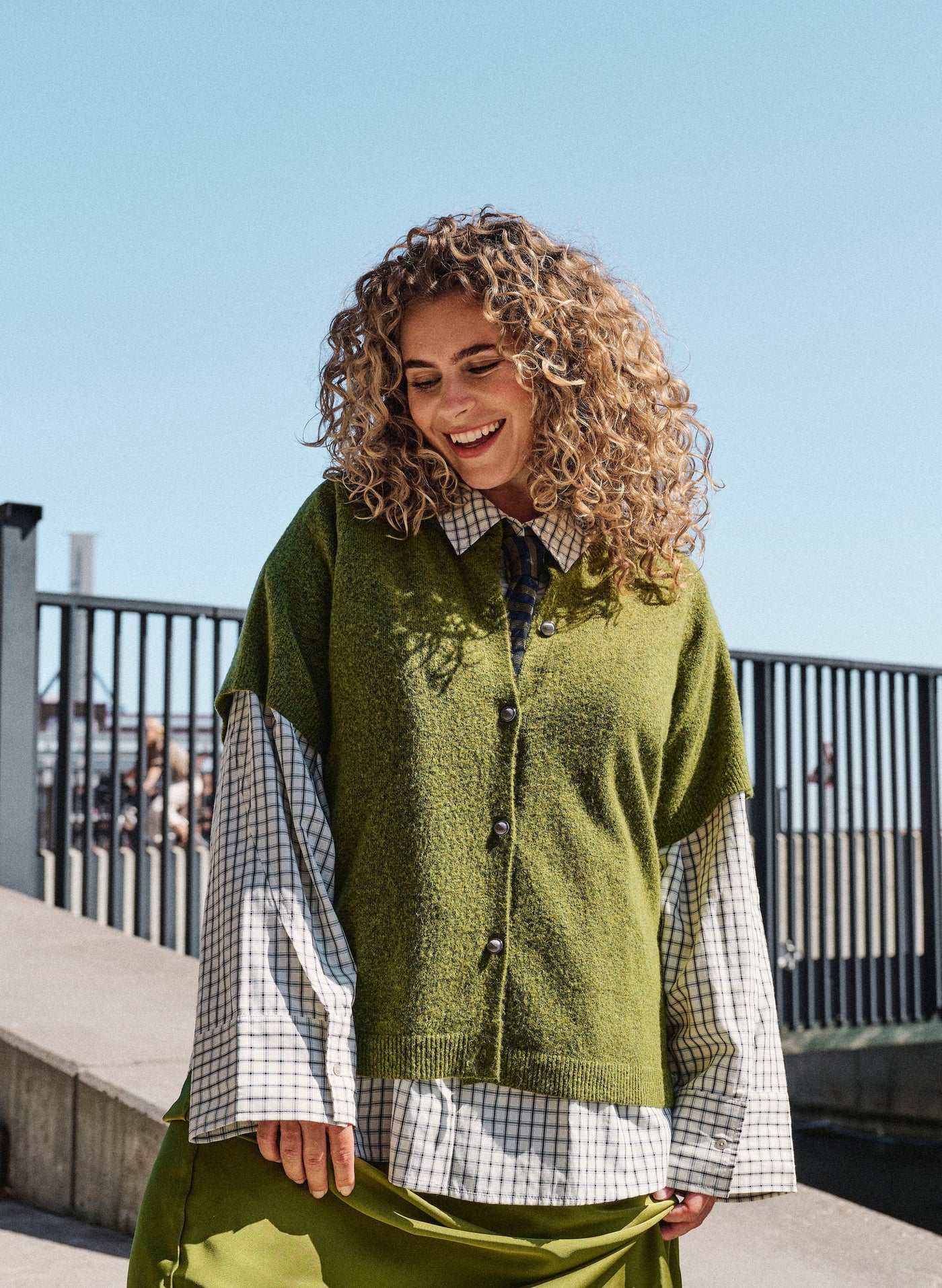 Zizzi Vista Short Sleeve Cardigan in Green