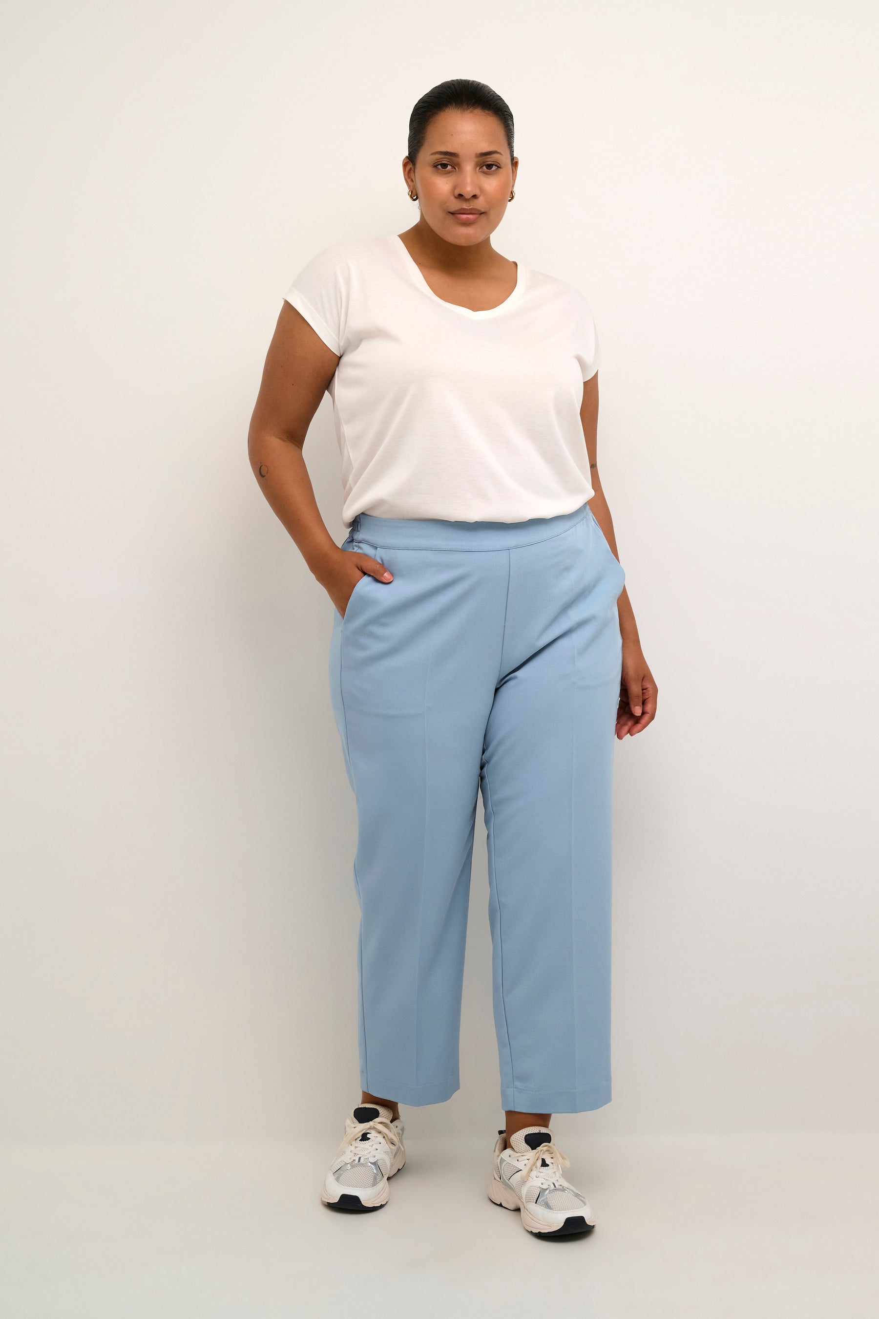 Kaffe Curve Sakira Crop Trousers in Light Blue