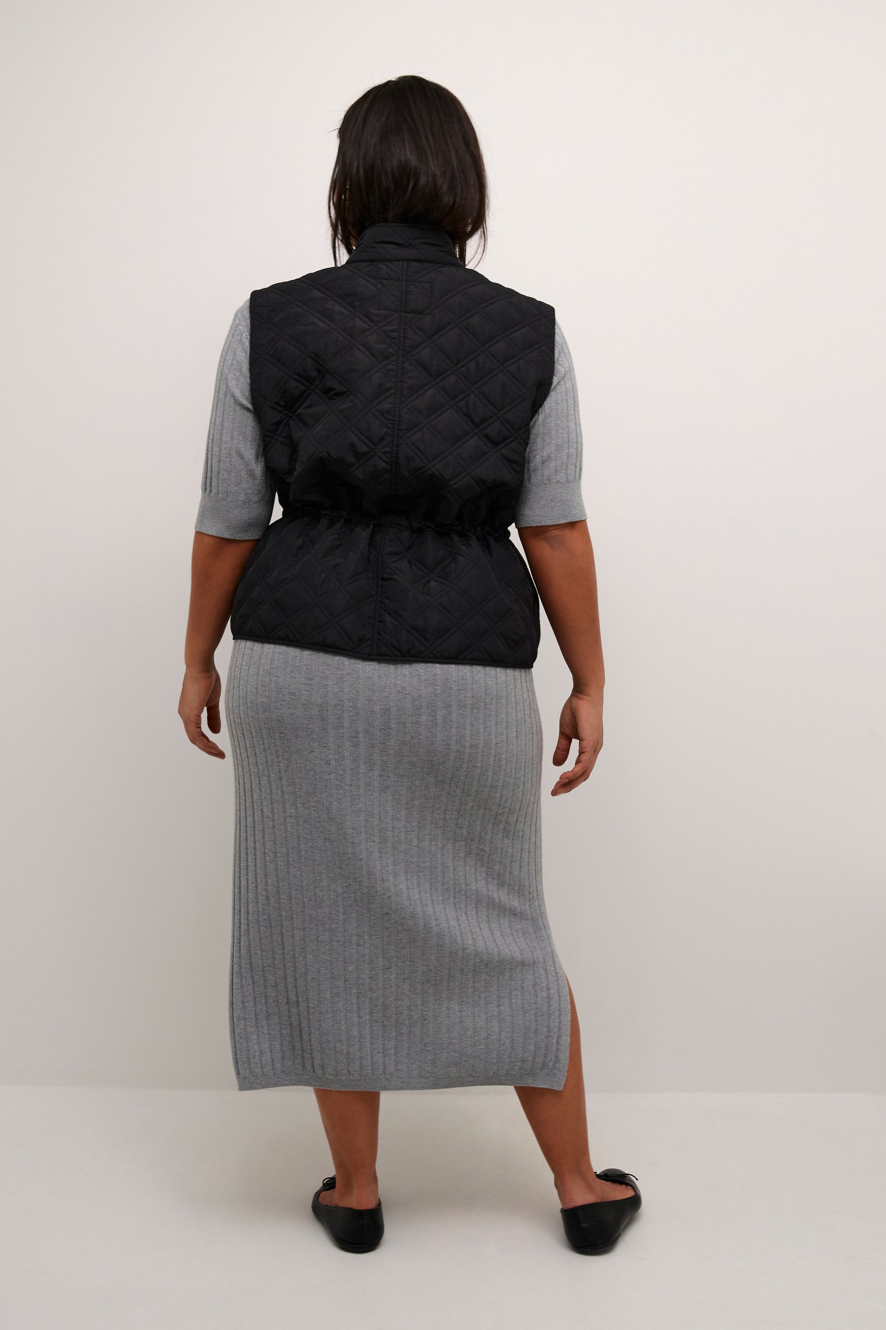 Kaffe Curve Anja Gilet in Black