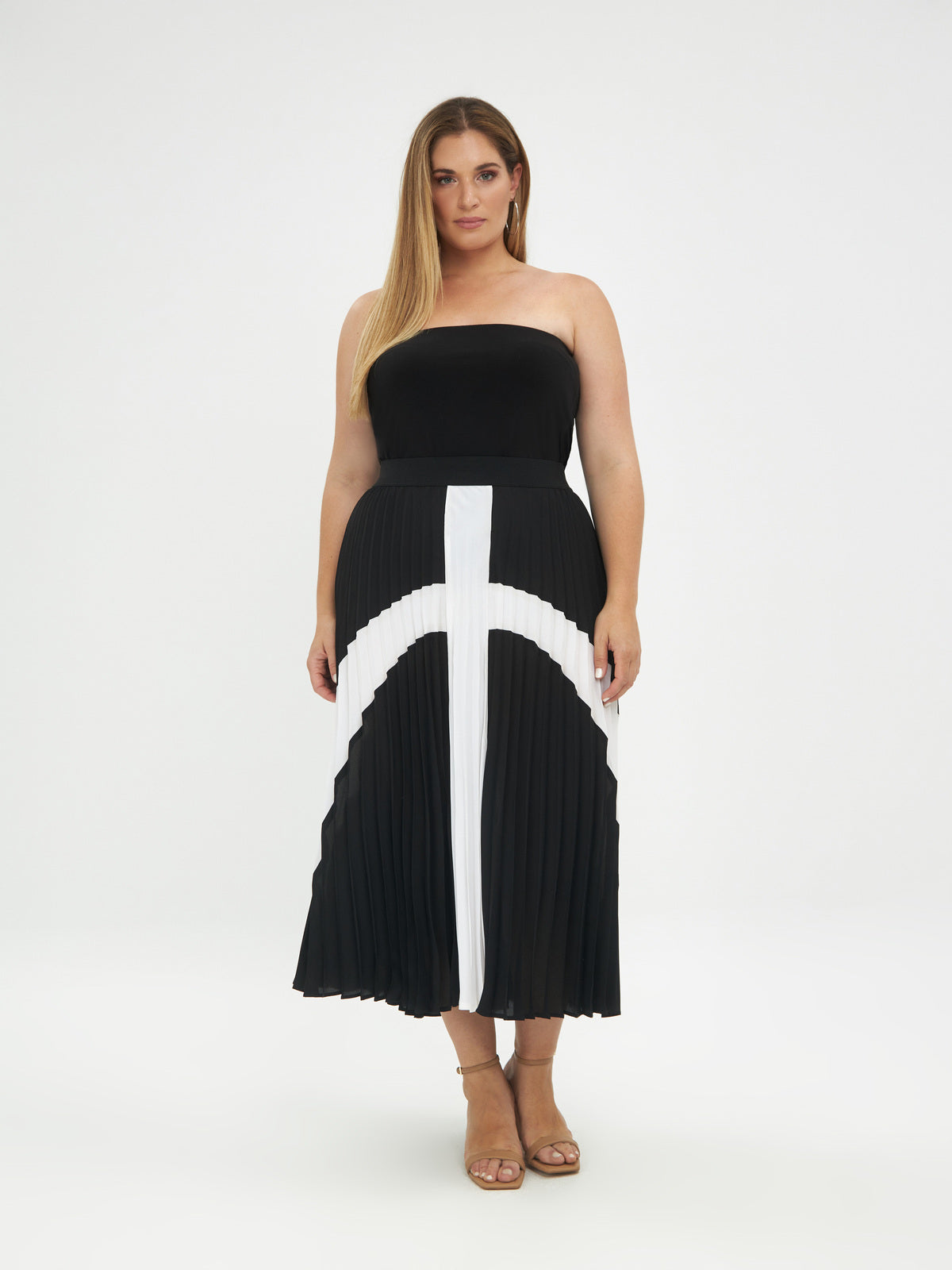 Mat Cross Black Skirt