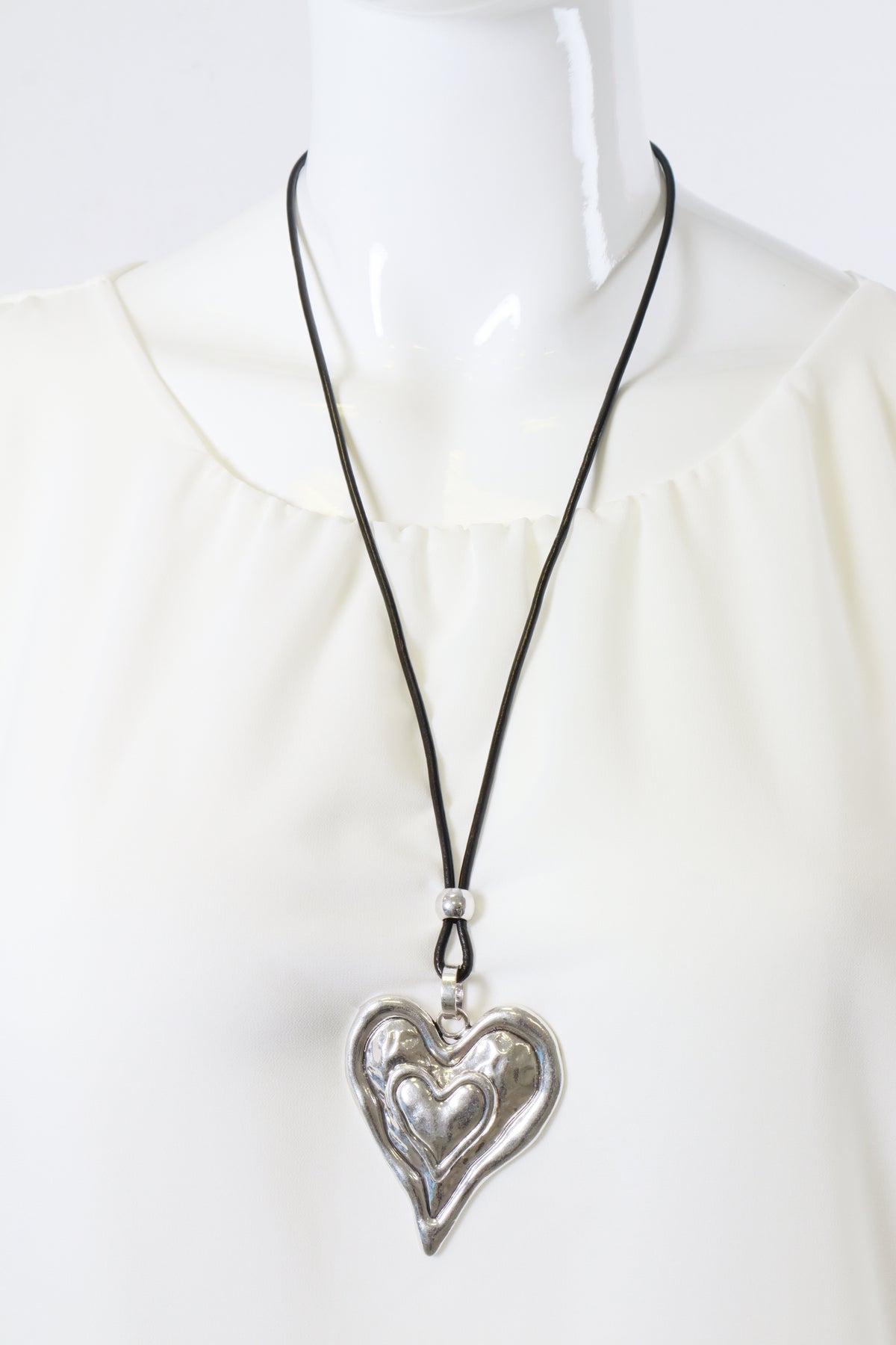 Bébhinn Necklace in Silver