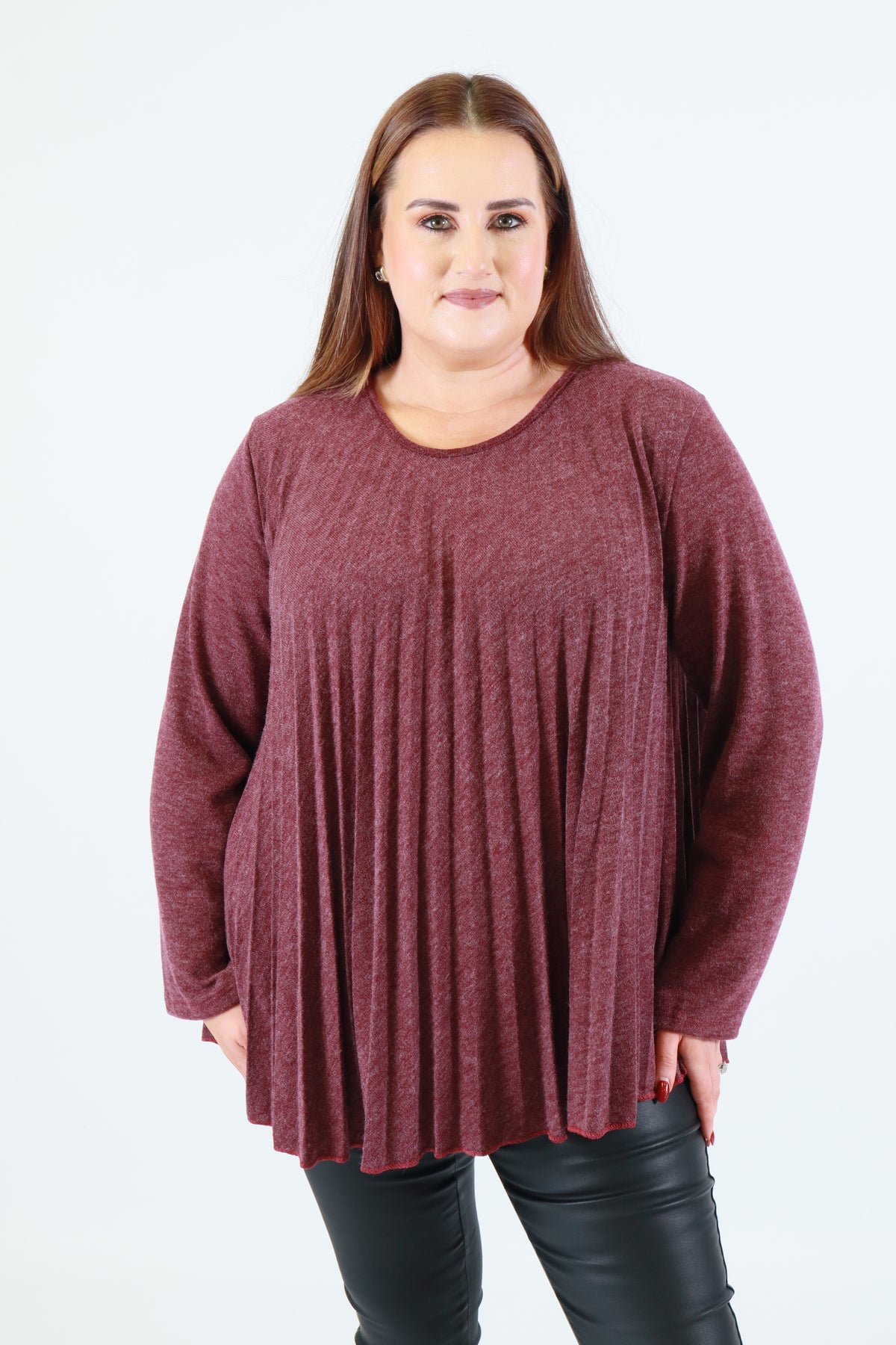 Connie Knit Pleated Blouse in Wine