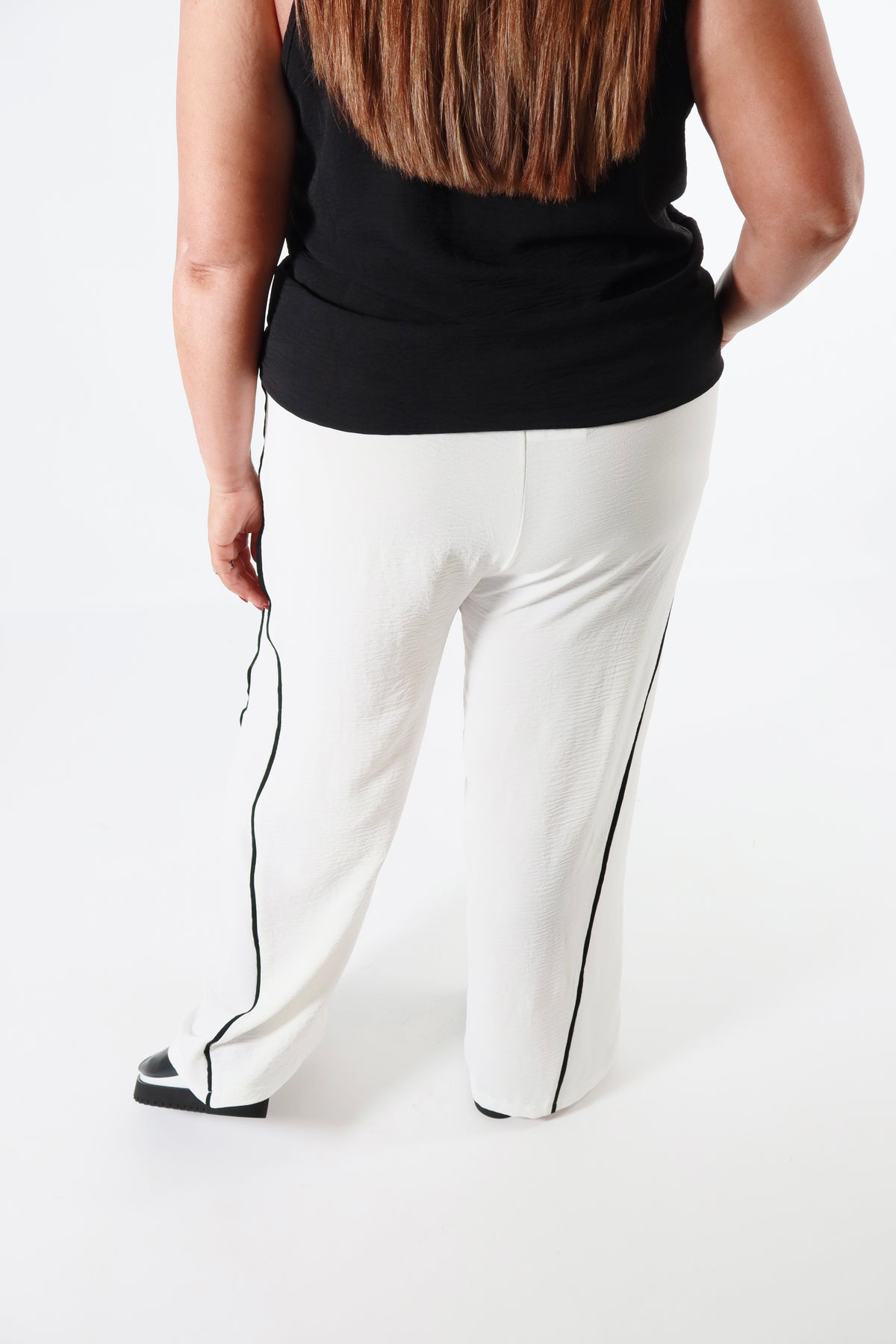 Curviss Wide Leg Trouser in White