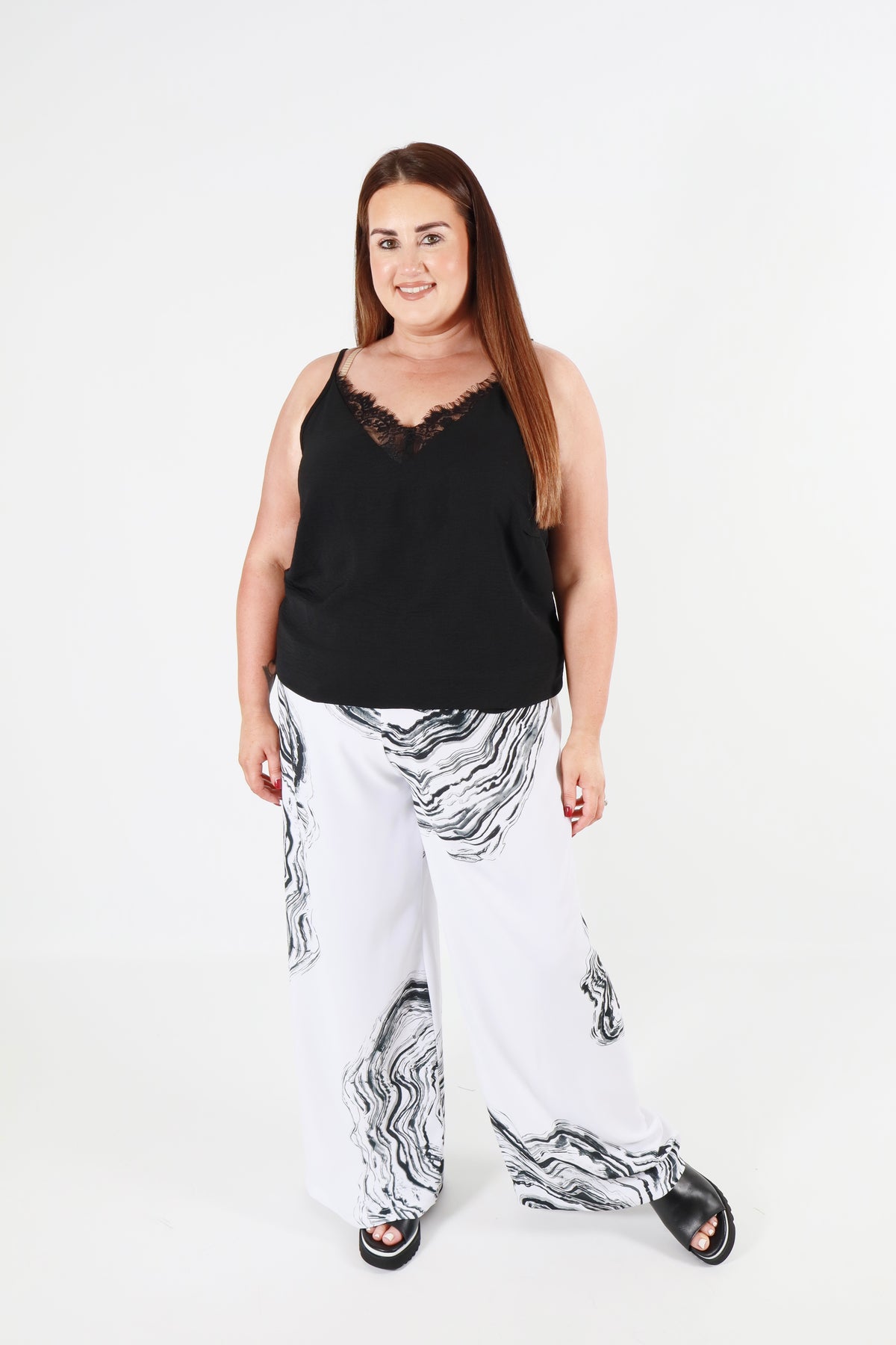 Curviss Wide Leg Trouser in White Marble