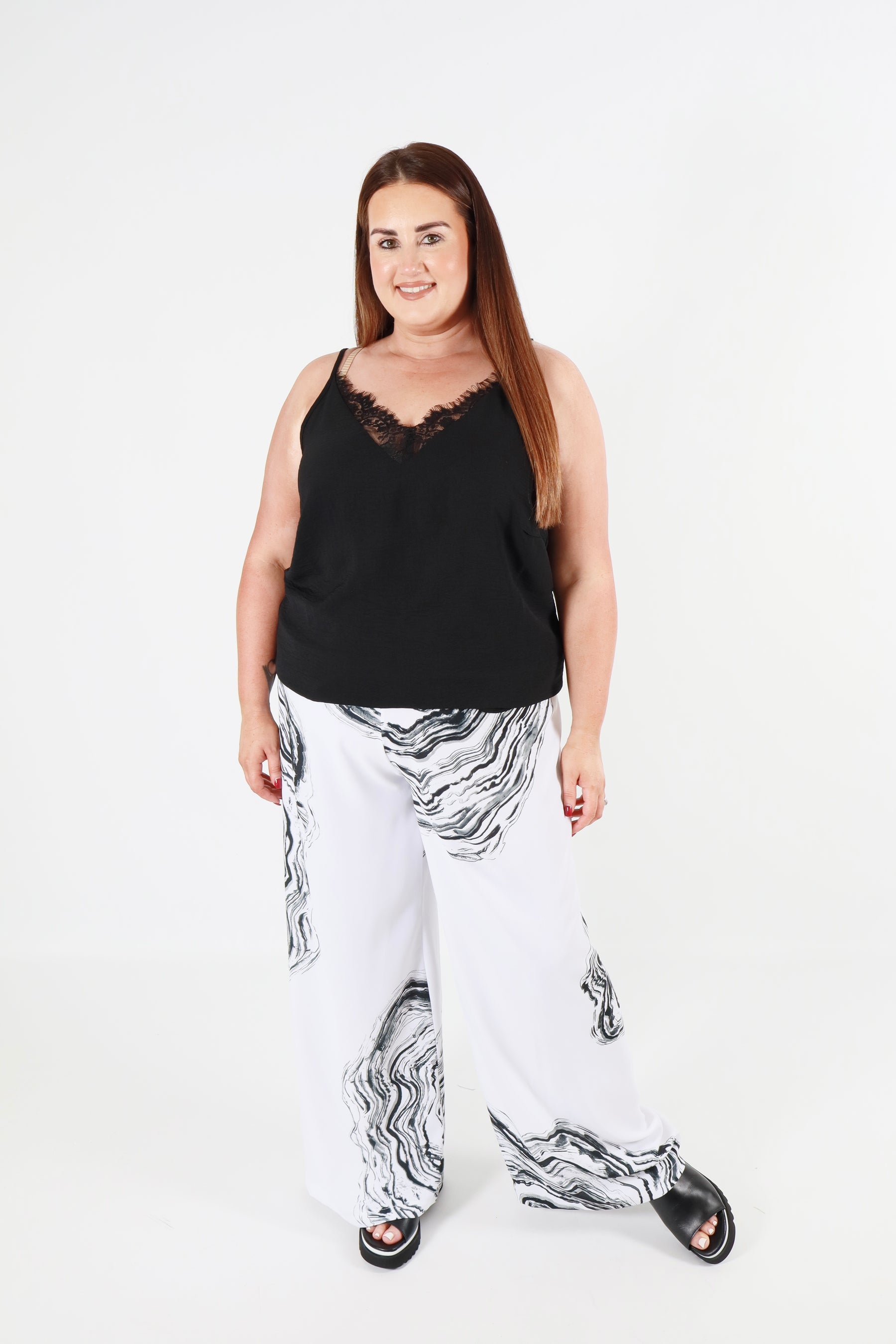 Curviss Wide Leg Trouser in White Marble
