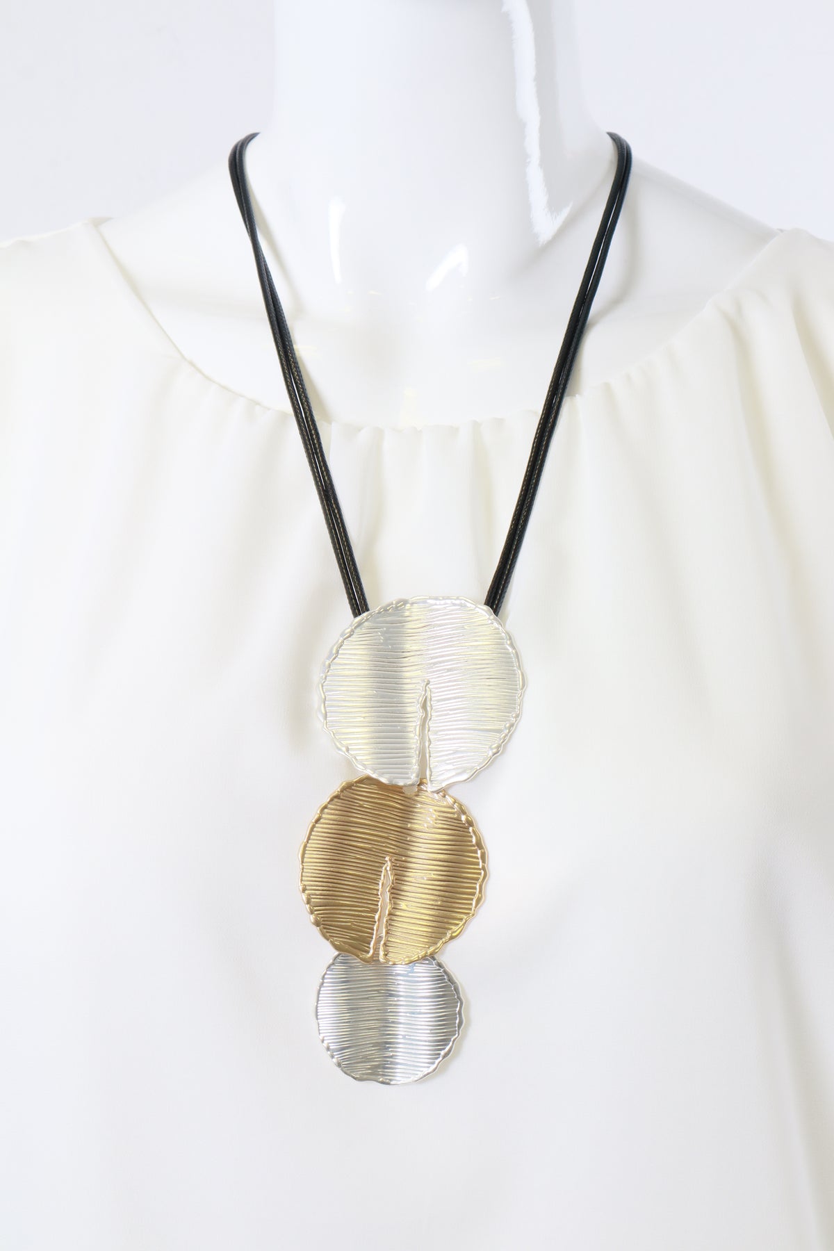 Eimear Necklace in Black