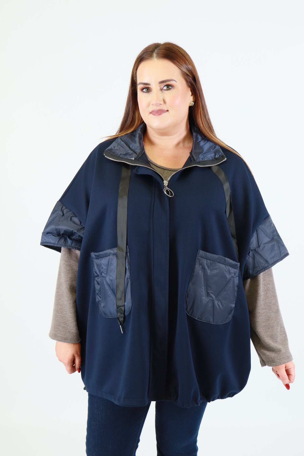 Elaine Short Sleeve Jacket in Navy