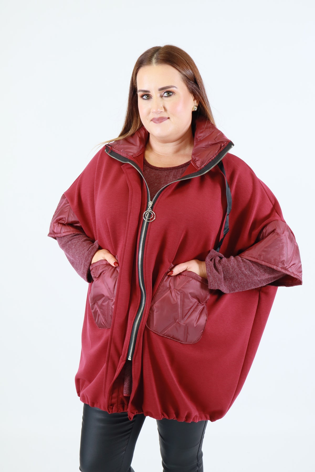 Elaine Short Sleeve Jacket in Wine