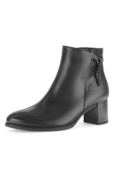 Gabor Ankle Boots in Black with Braided Side