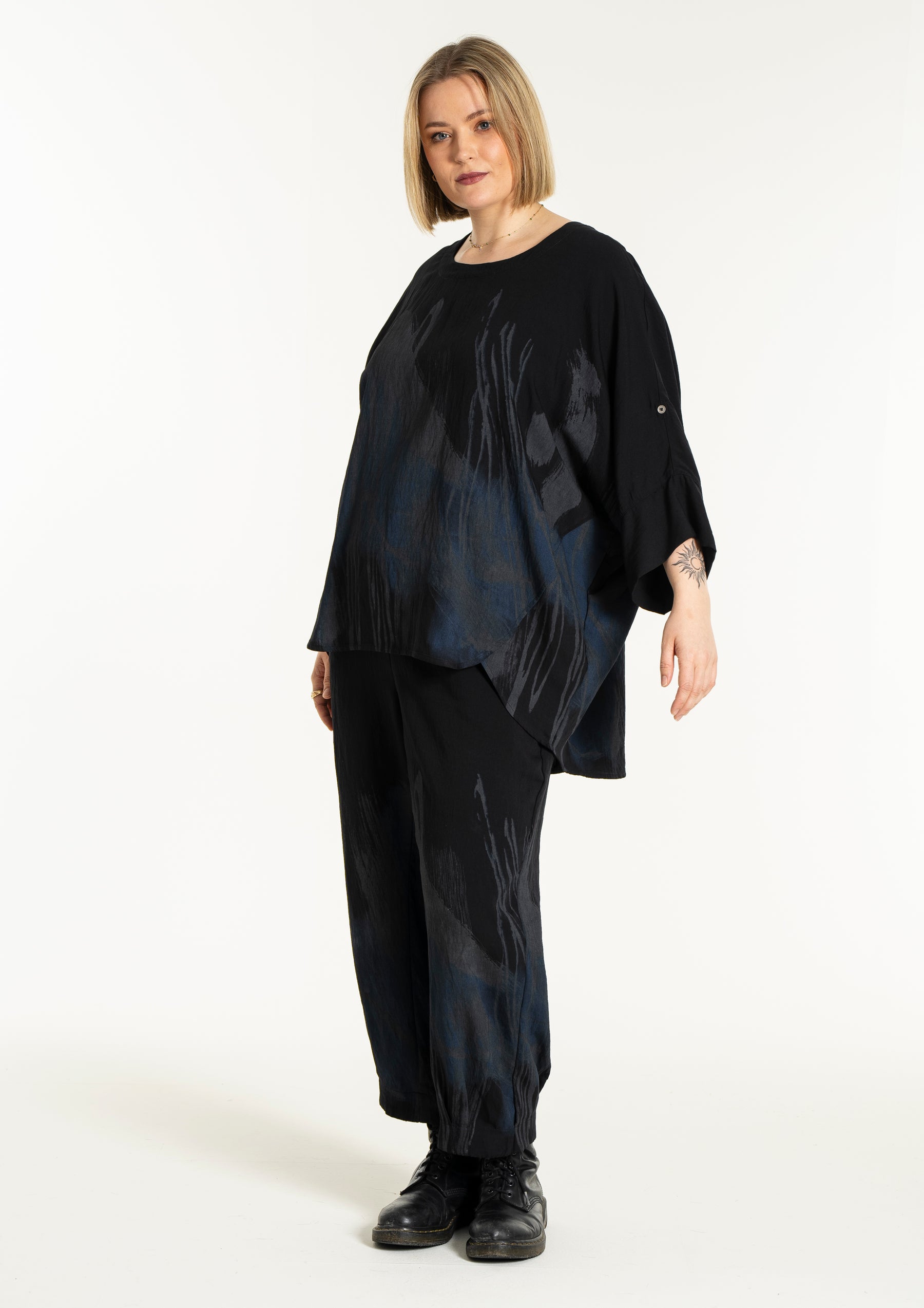Gozzip Kleo Blouse in Black