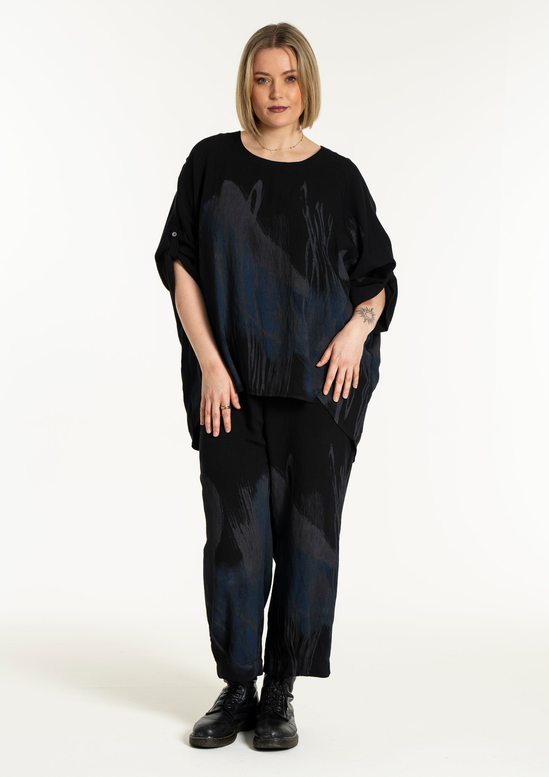 Gozzip Kleo Blouse in Black
