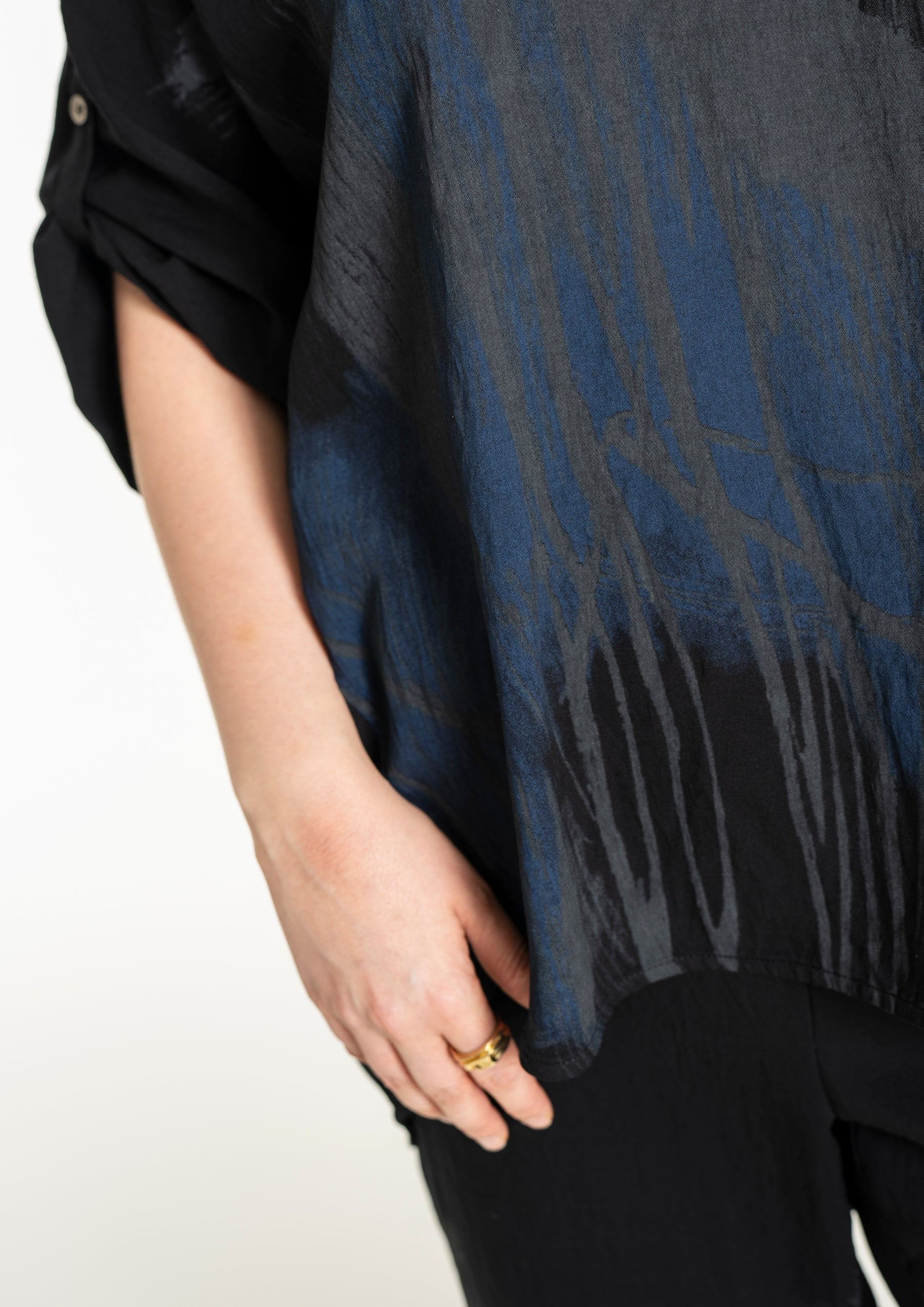 Gozzip Kleo Blouse in Black