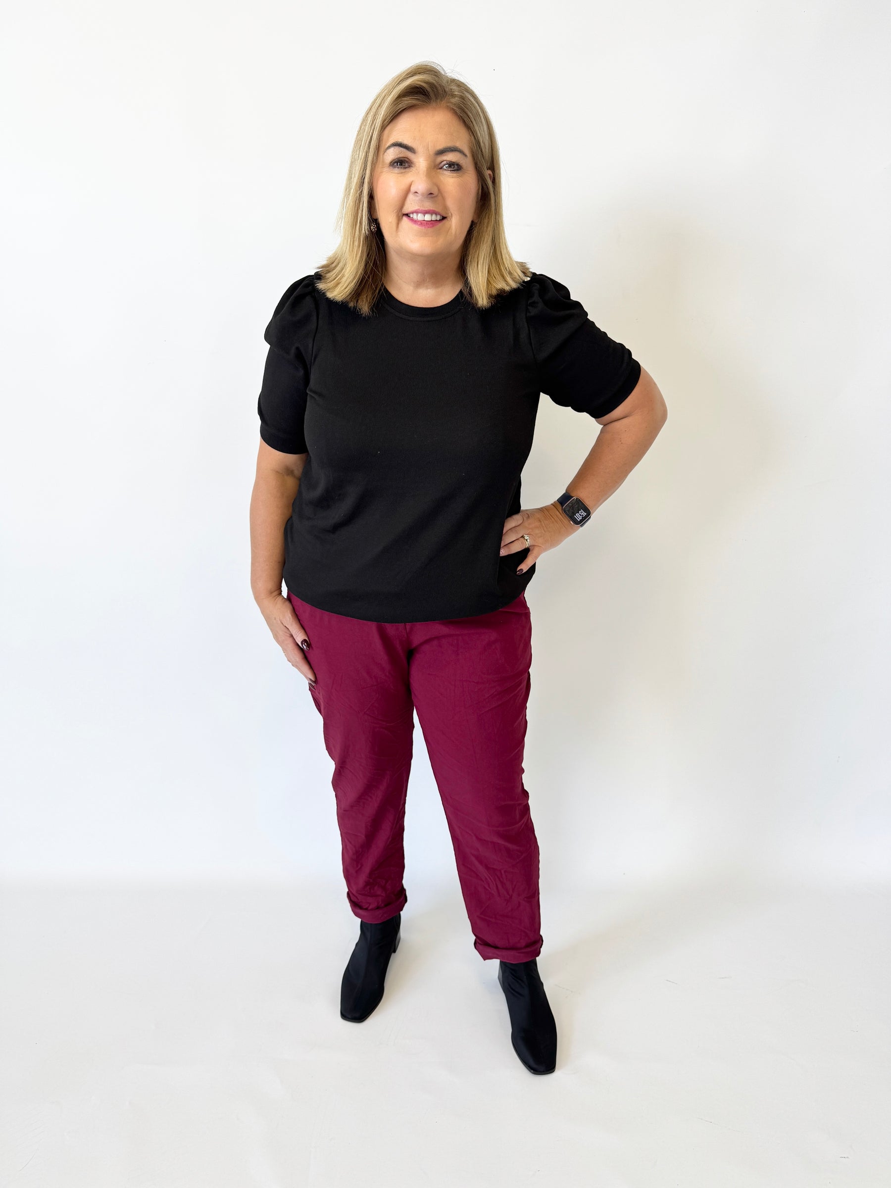 Grace Jogger in Wine
