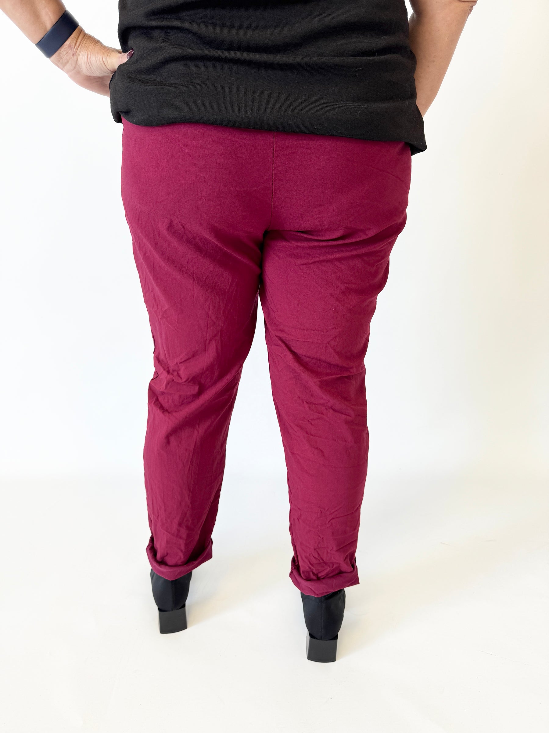 Grace Jogger in Wine