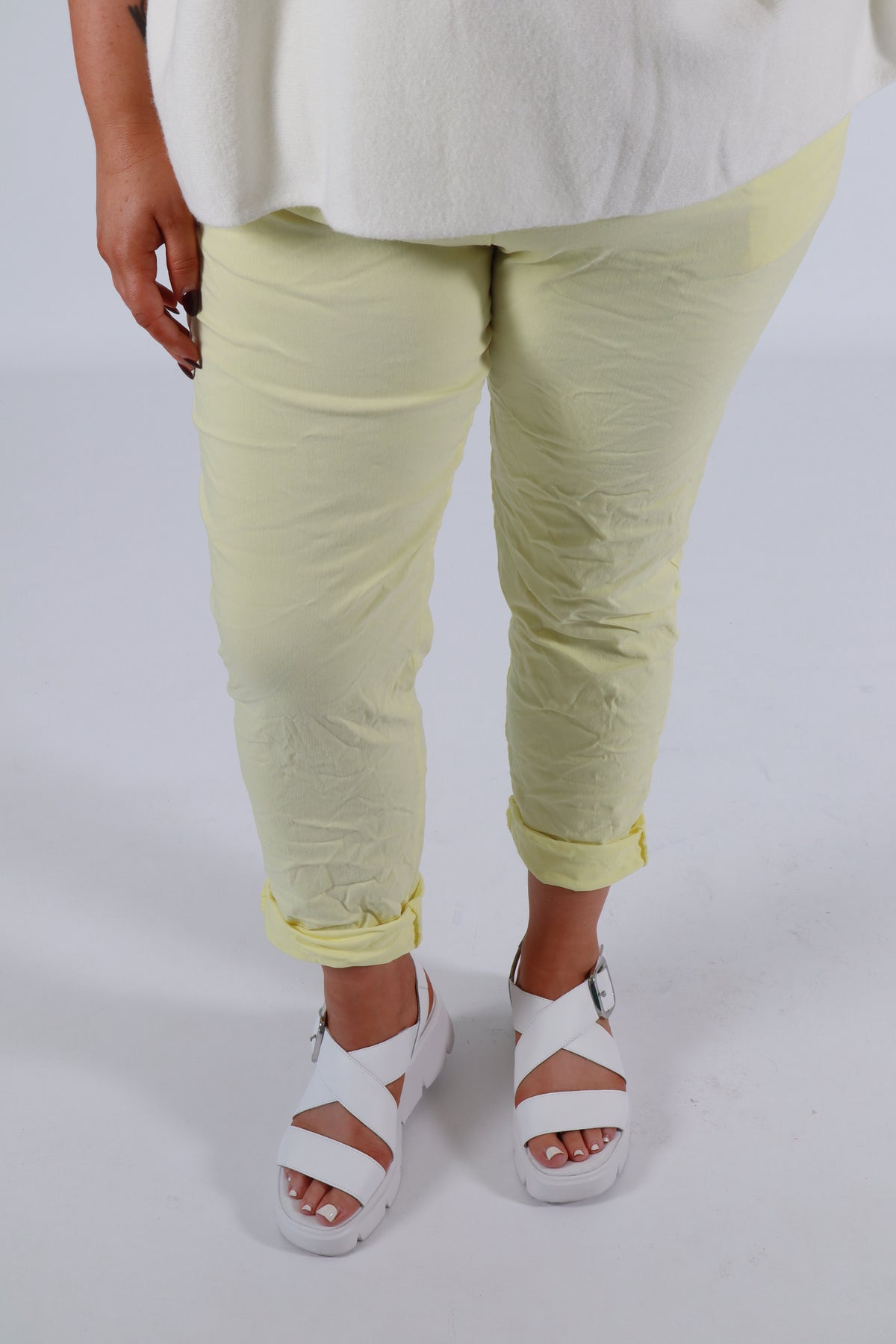 Grace Jogger in Yellow