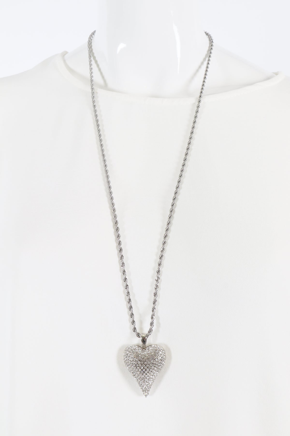 Juno heart necklace in Silver
