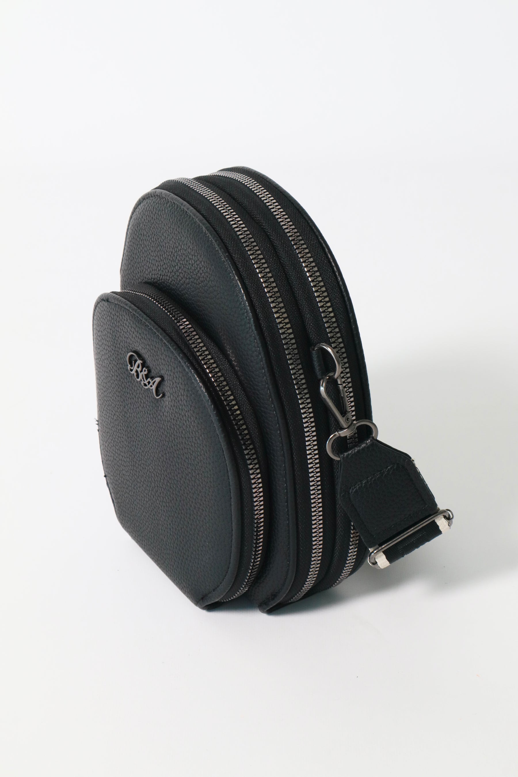 Iris Handbag in Black