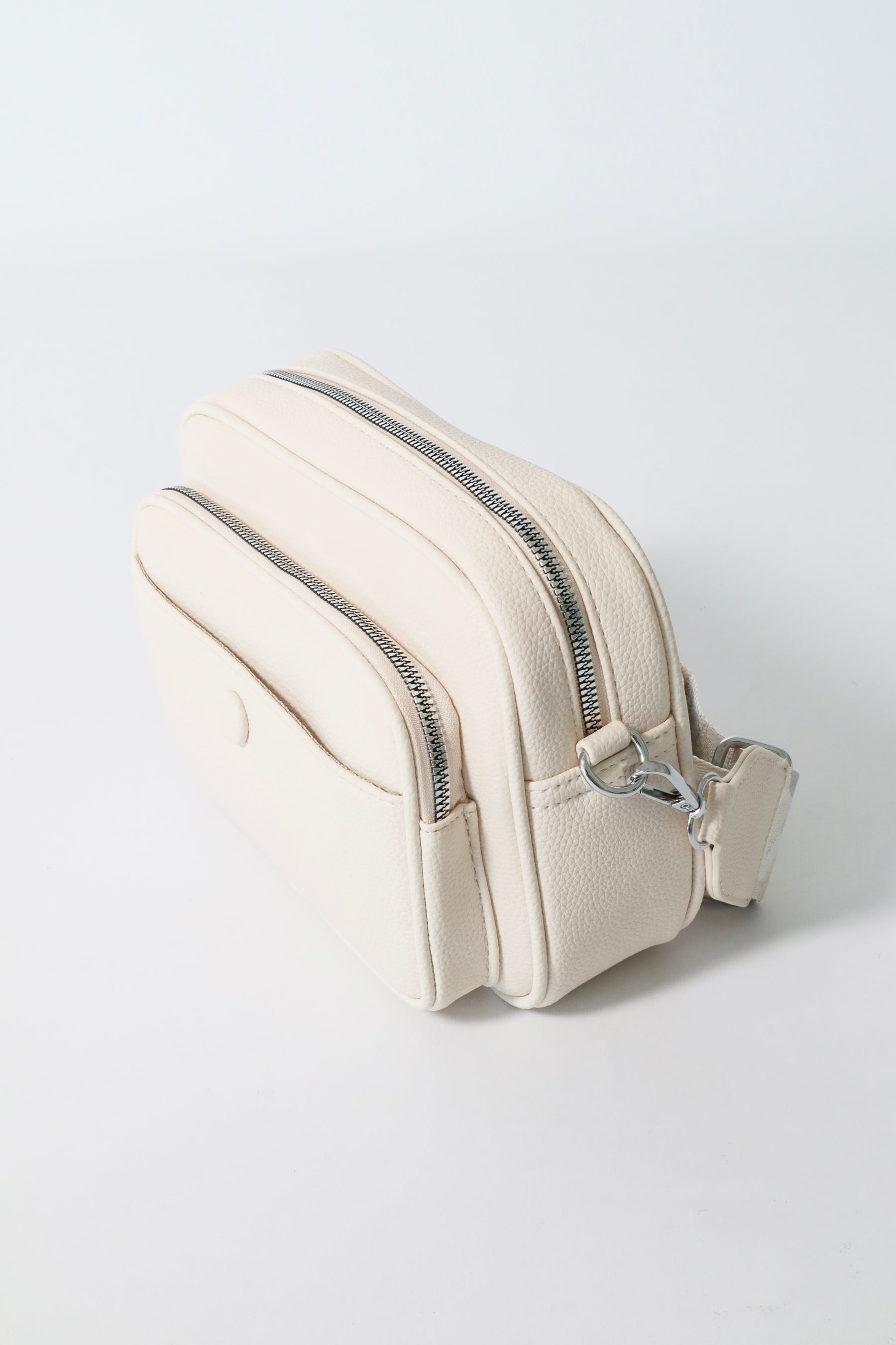 Ivy Handbag in Beige