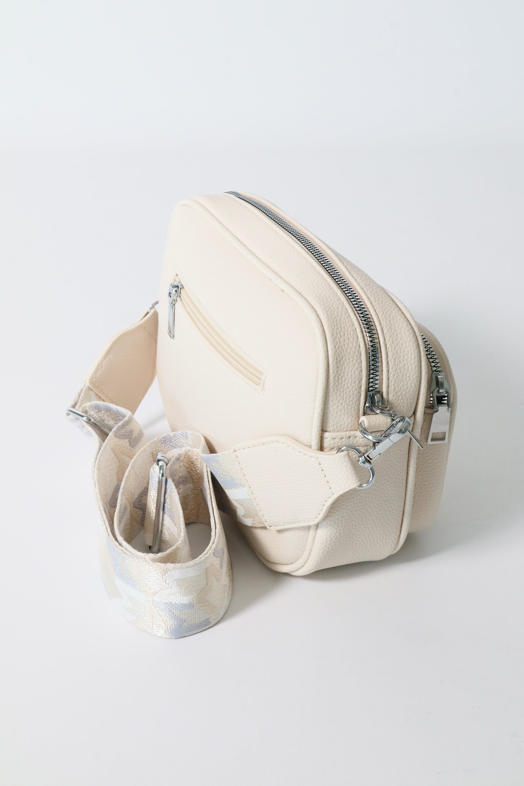 Ivy Handbag in Beige