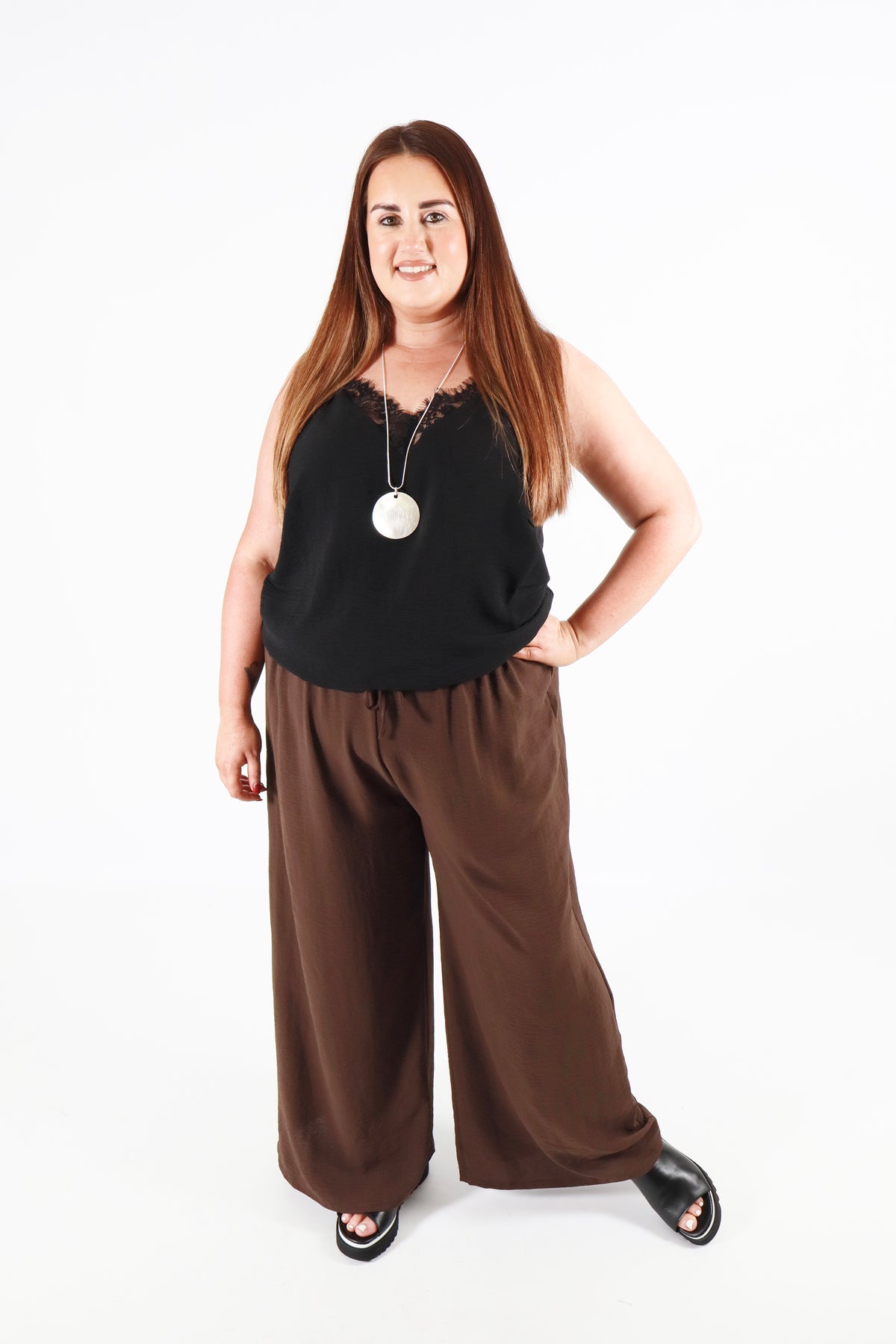Bella Wide Leg Trousers in Brown