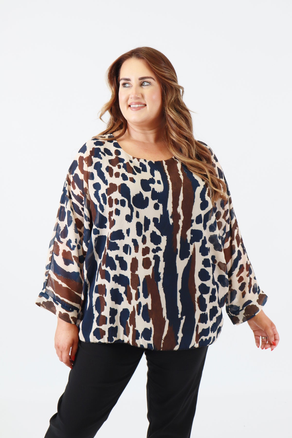 Vanessa Blouse in Navy