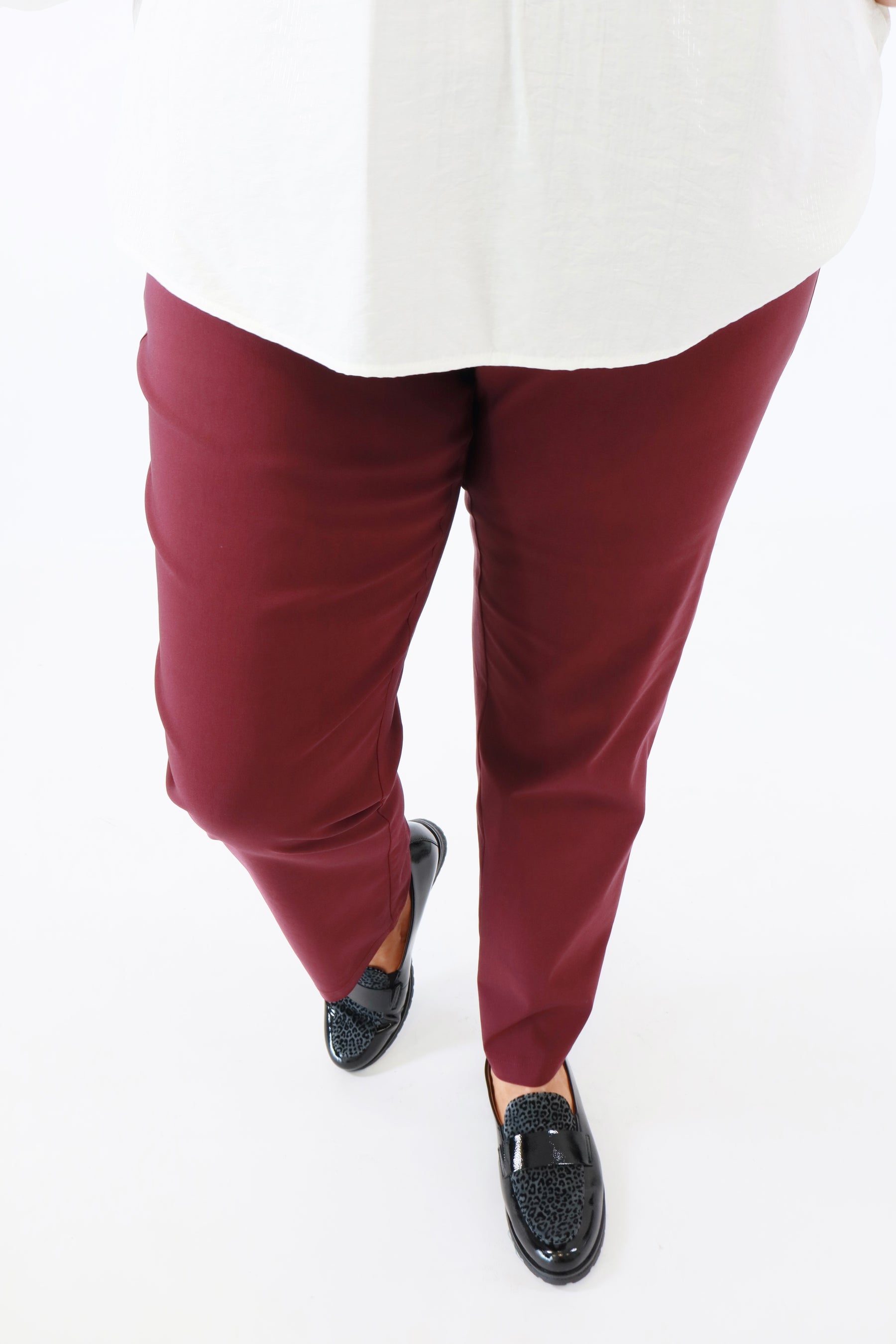 Robell 7/8ths Trousers in Wine