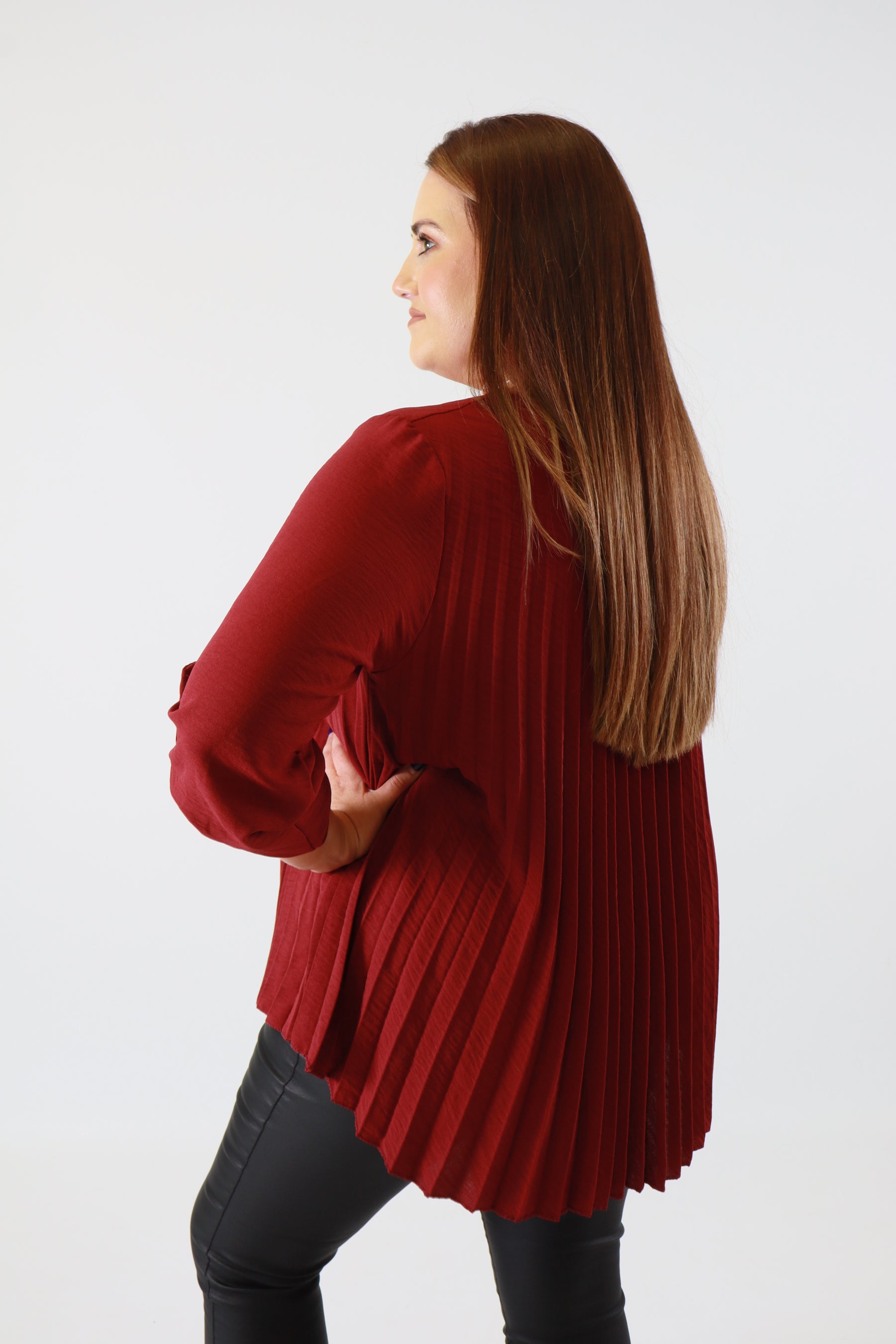 Bonnie Pleated Blouse in Wine