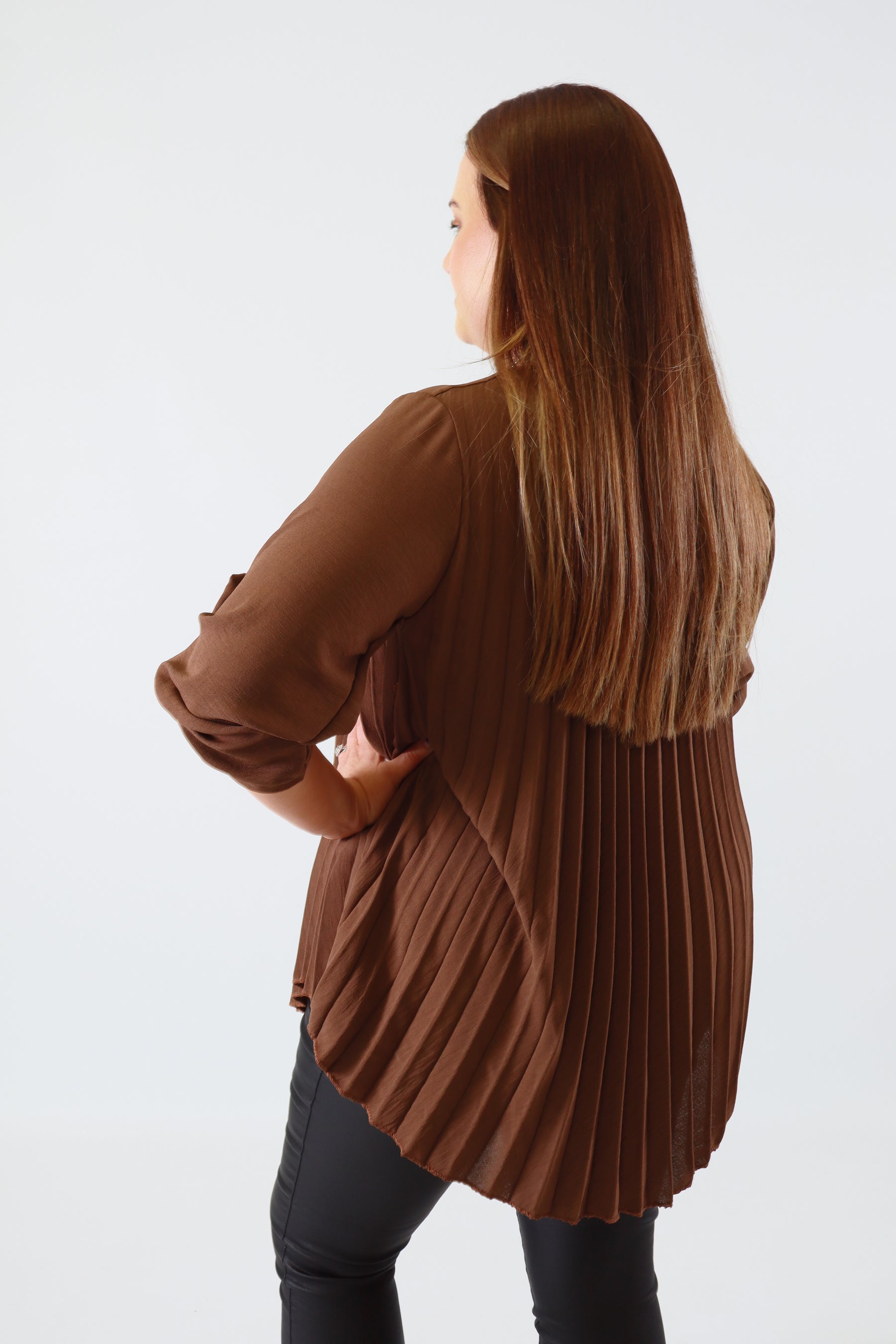 Bonnie Pleated Blouse in Brown