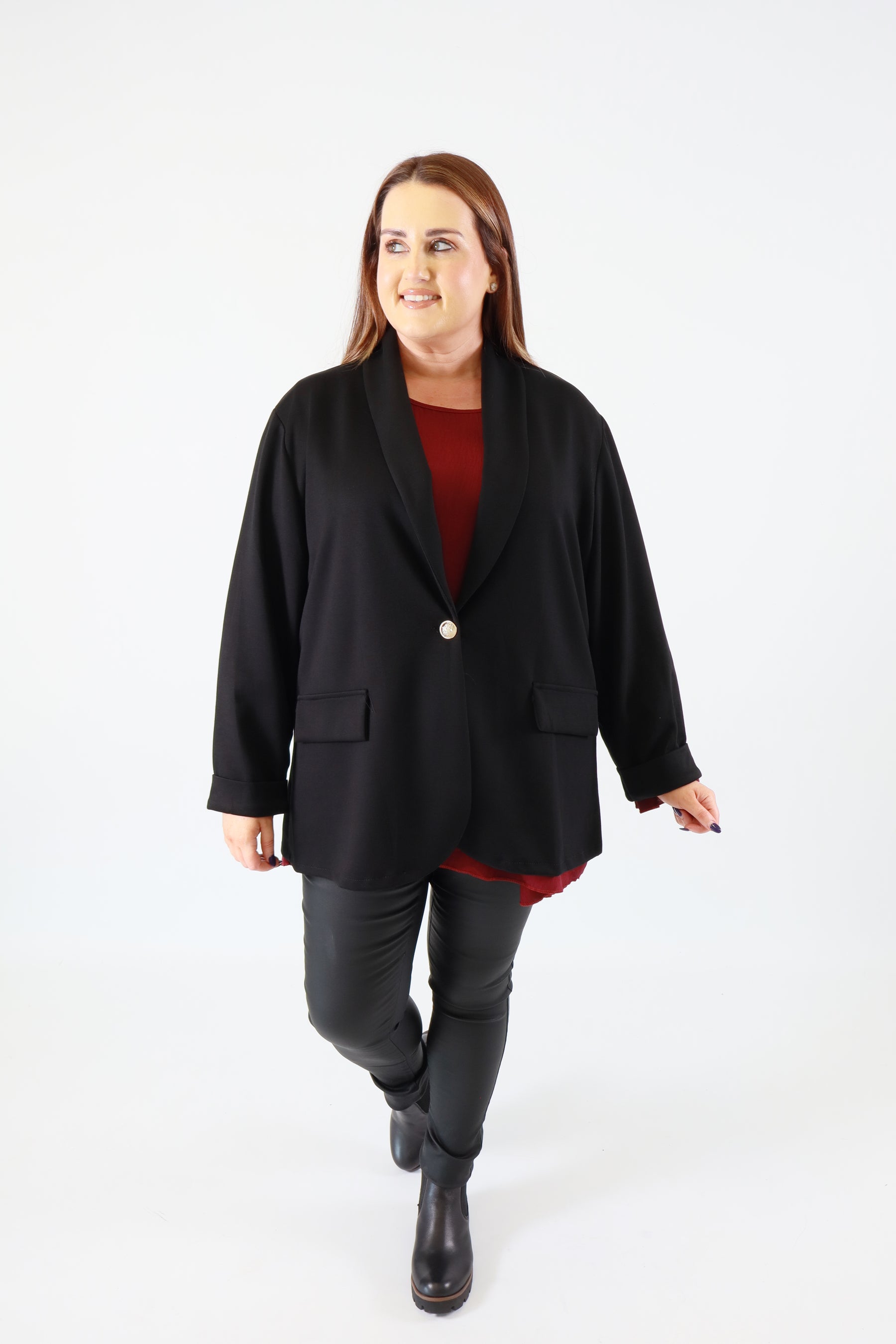 Liv Blazer in Black