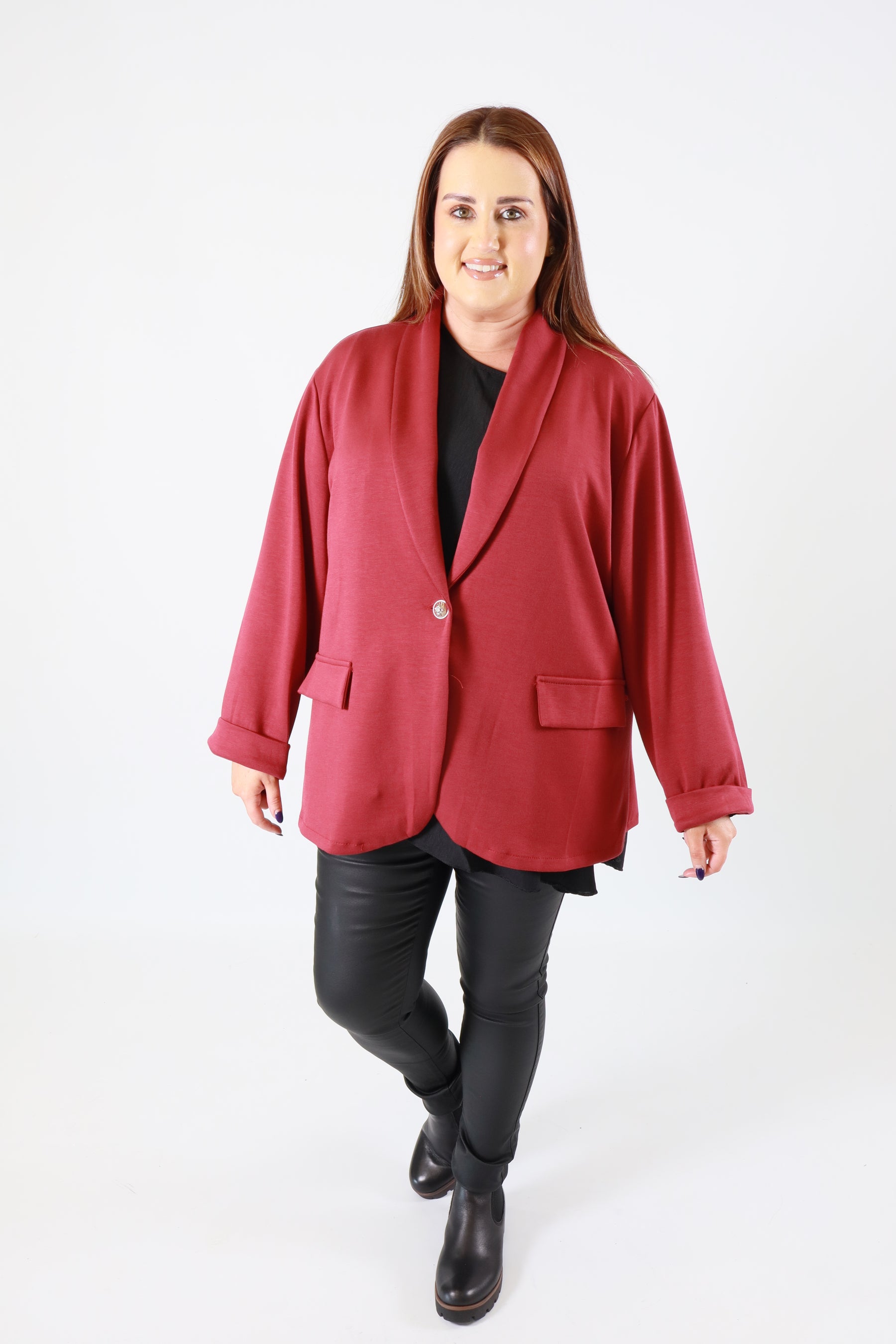 Liv Blazer in Wine