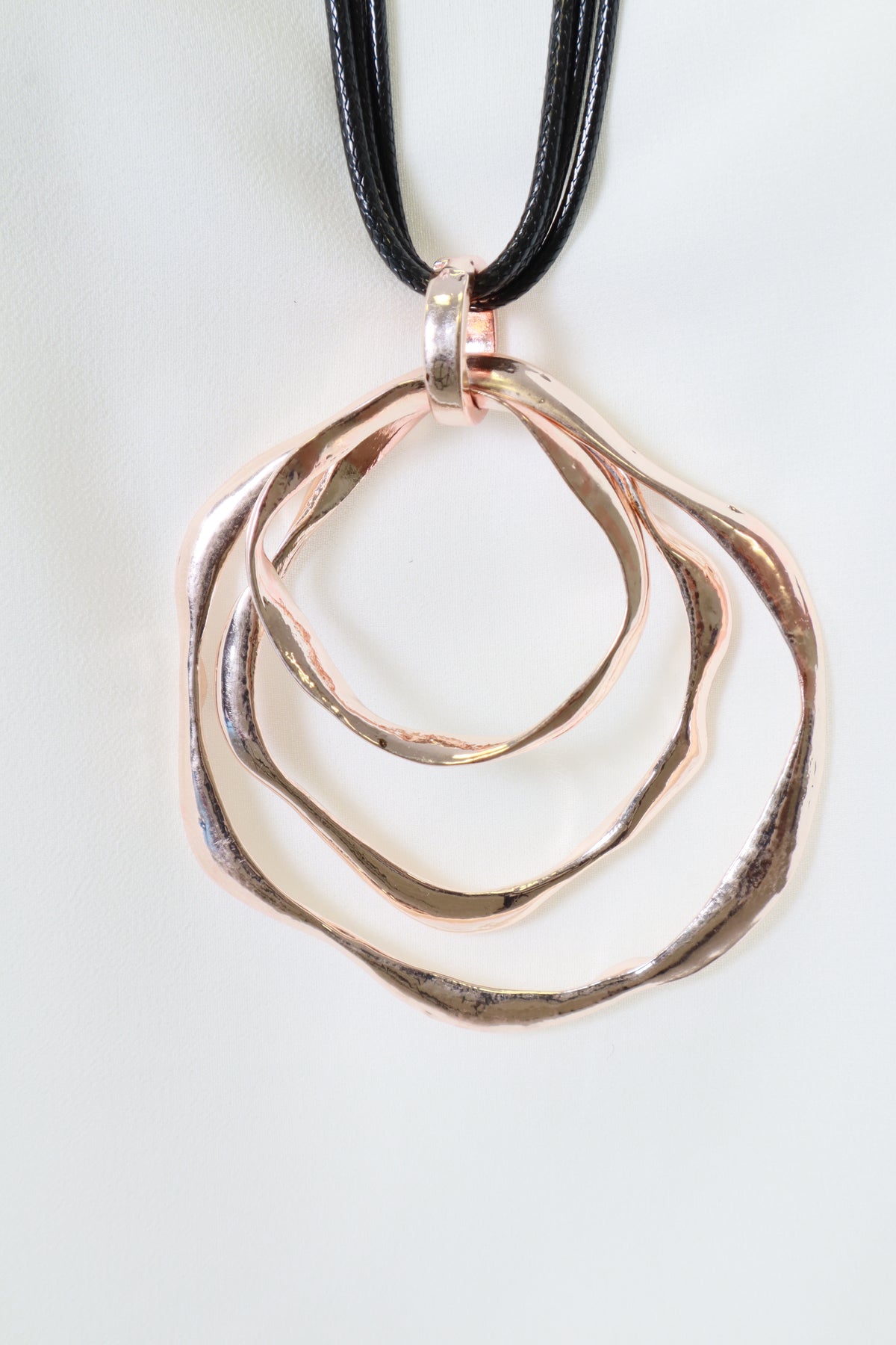 Ina Necklace in Rose Gold