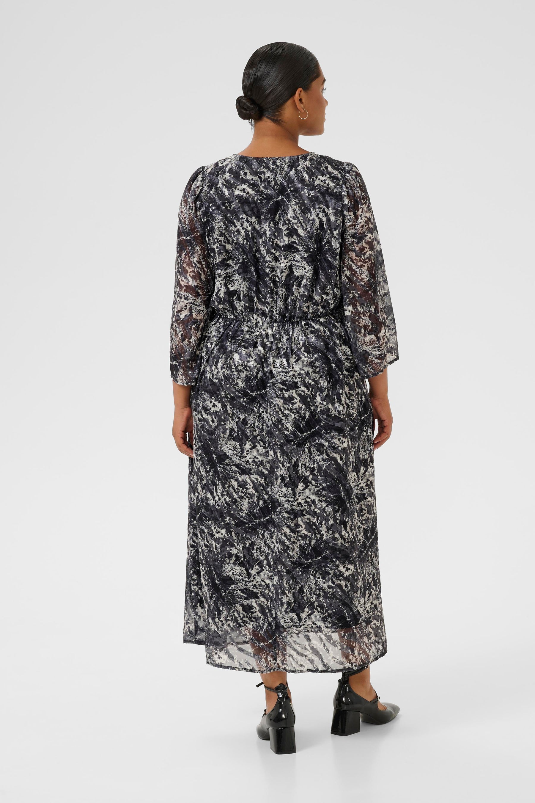 Kaffe Curve Alicia Dress in Grey