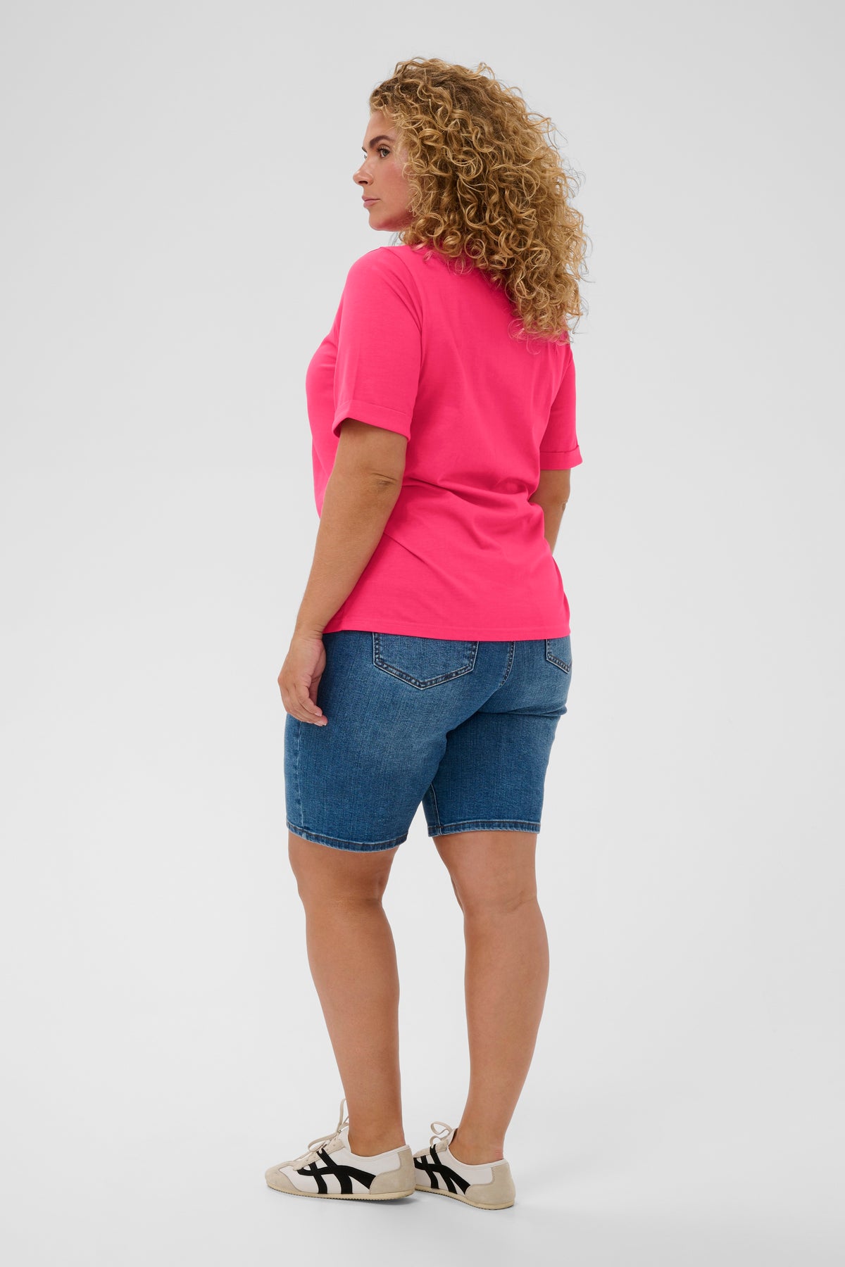 Kaffe Curve Art T-Shirt in Pink