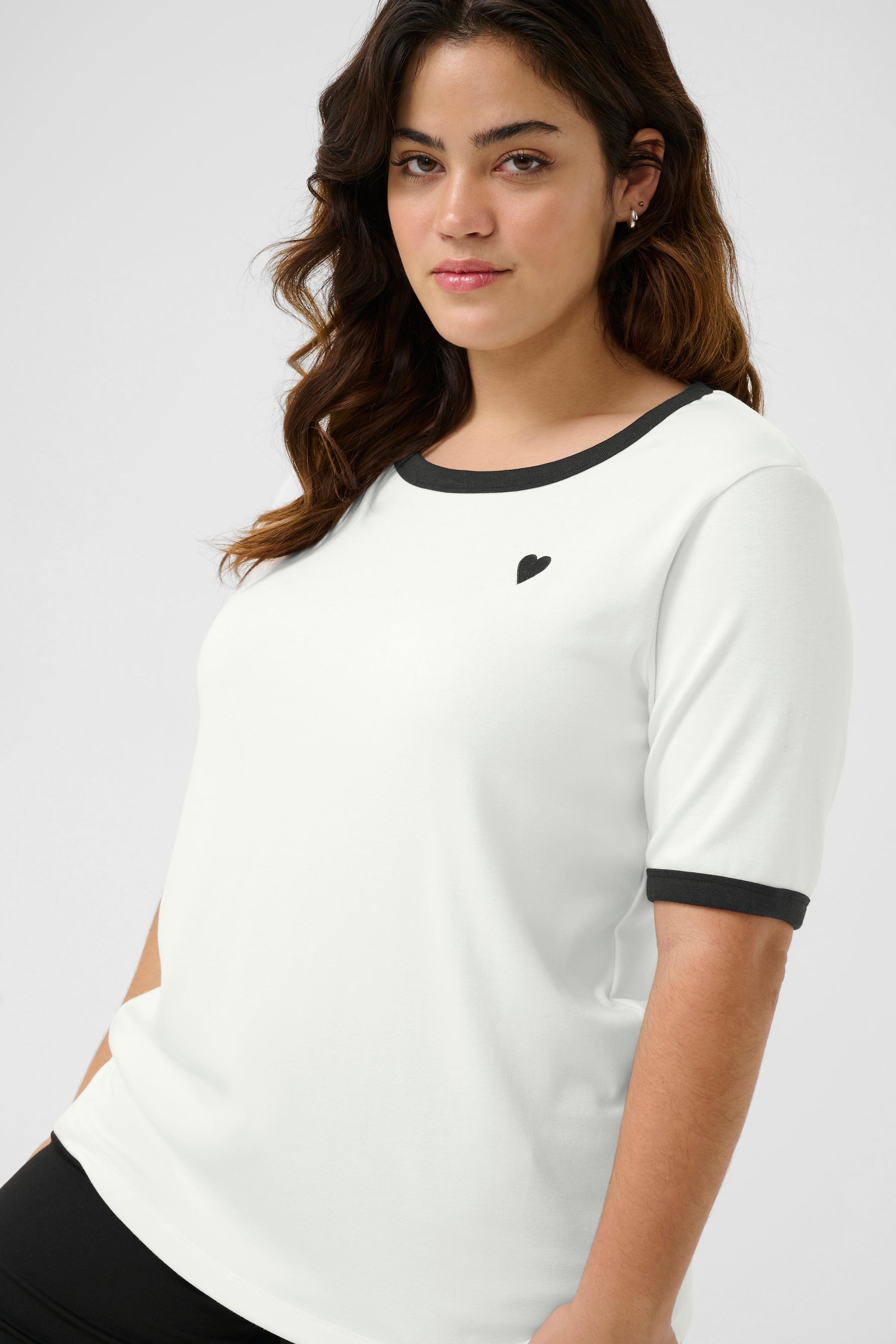 Kaffe Curve Cliana T-Shirt in Black