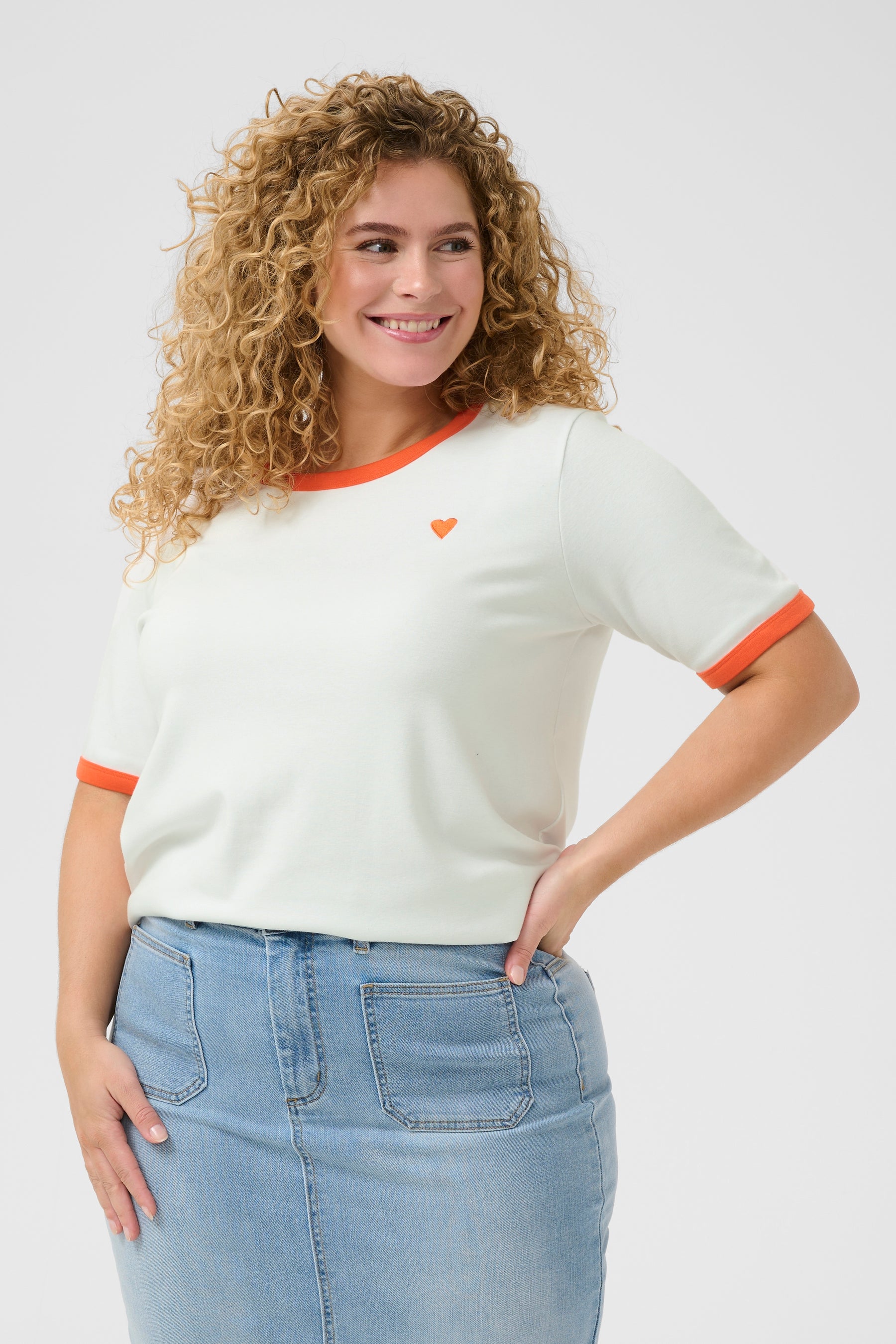 Kaffe Curve Cliana T-Shirt in Orange
