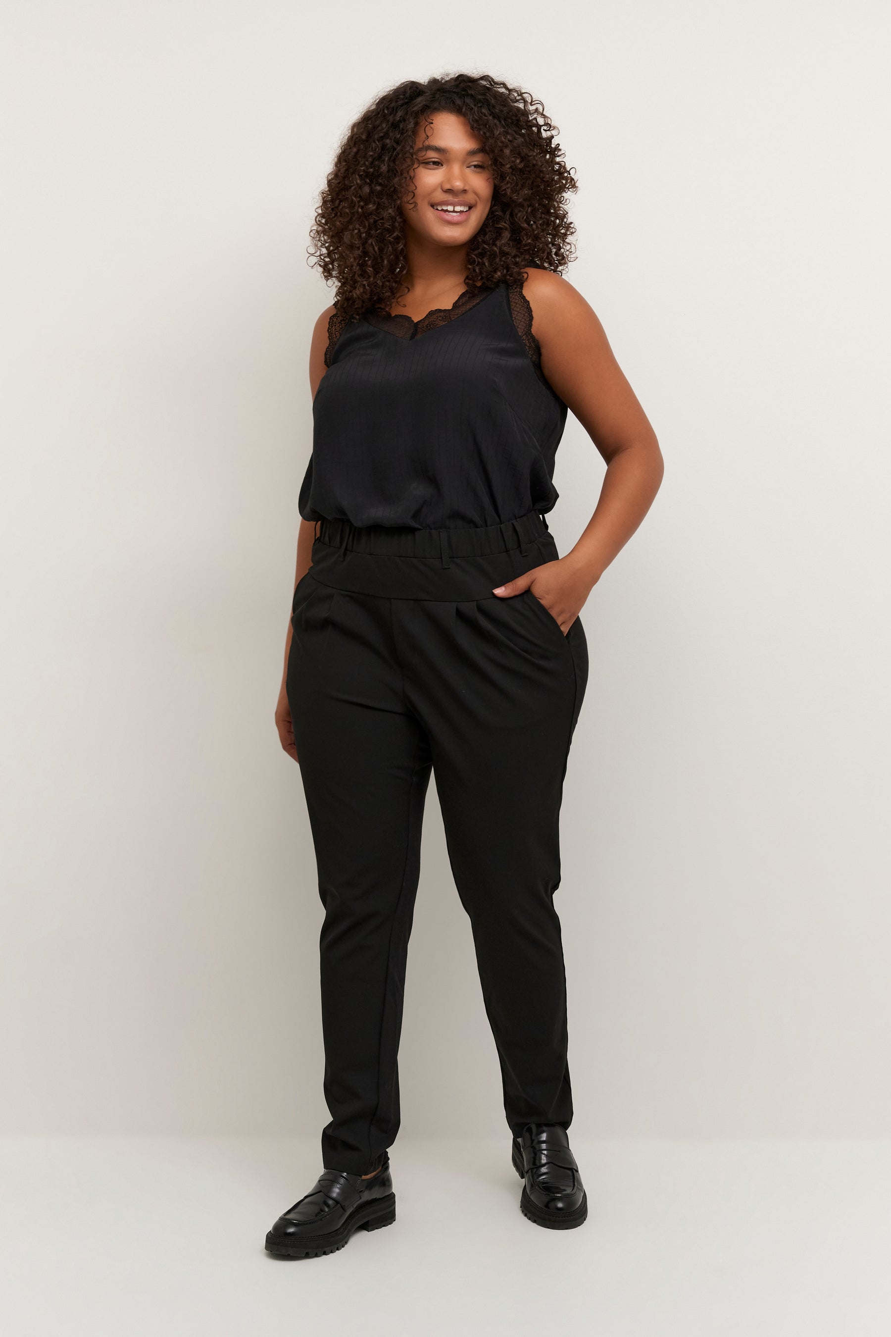 Kaffe Curve Jia Trousers in Black