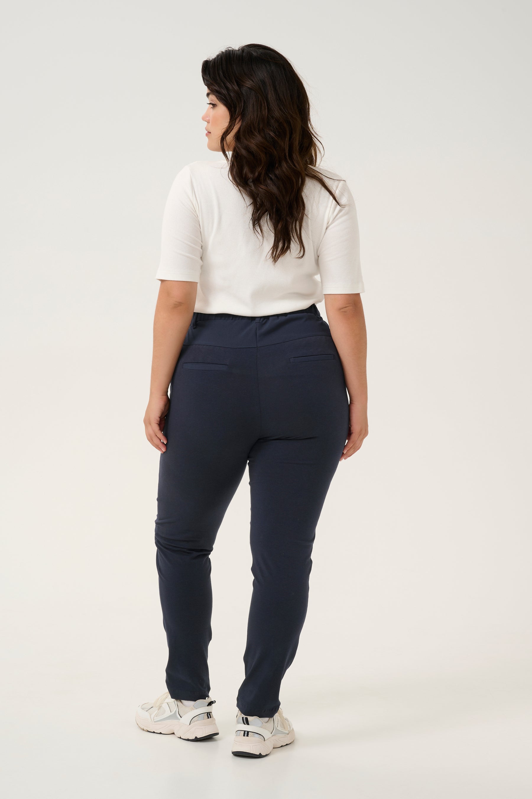 Kaffe Curve Jia Trousers in Navy