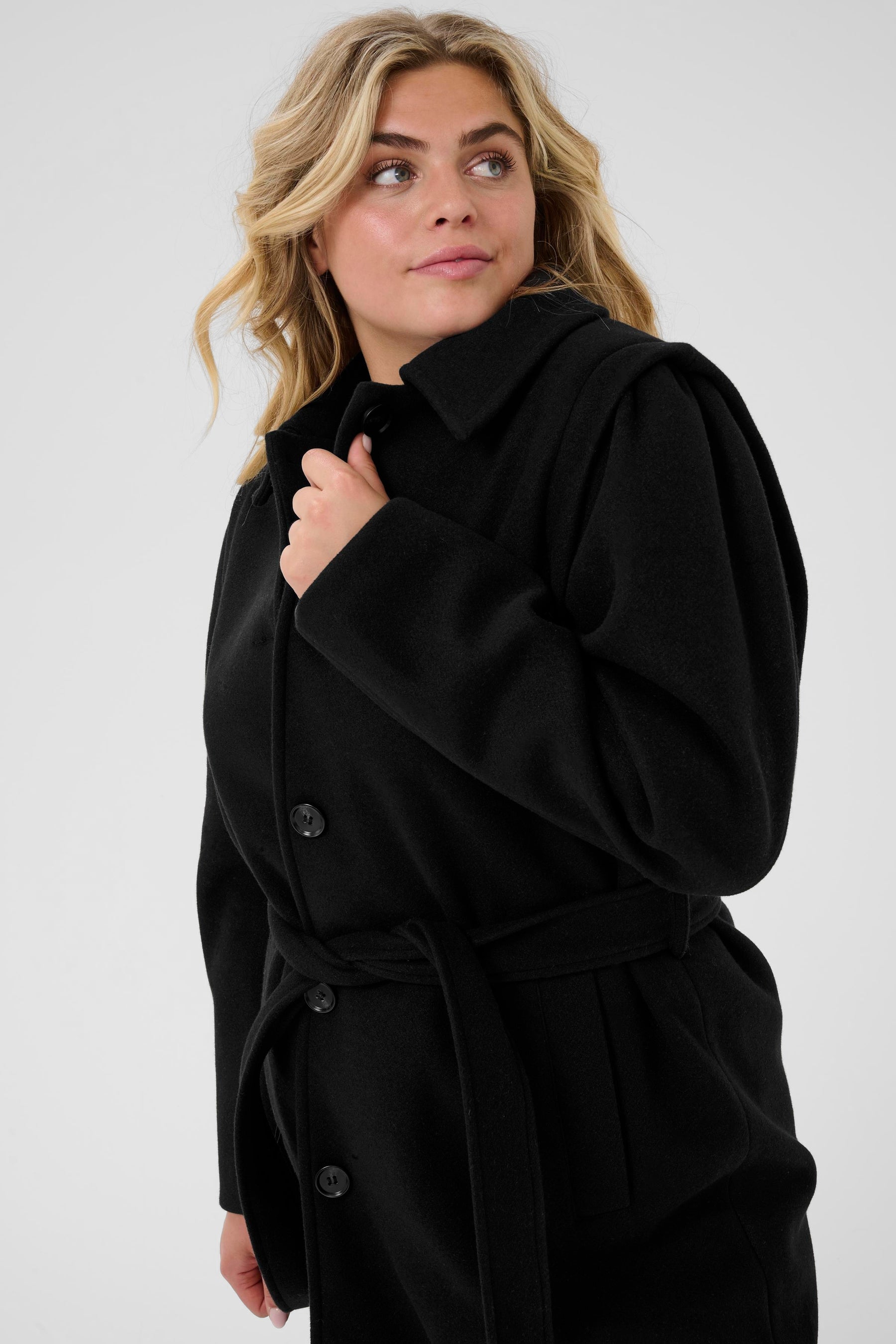 Kaffe Curve Julian Coat in Black