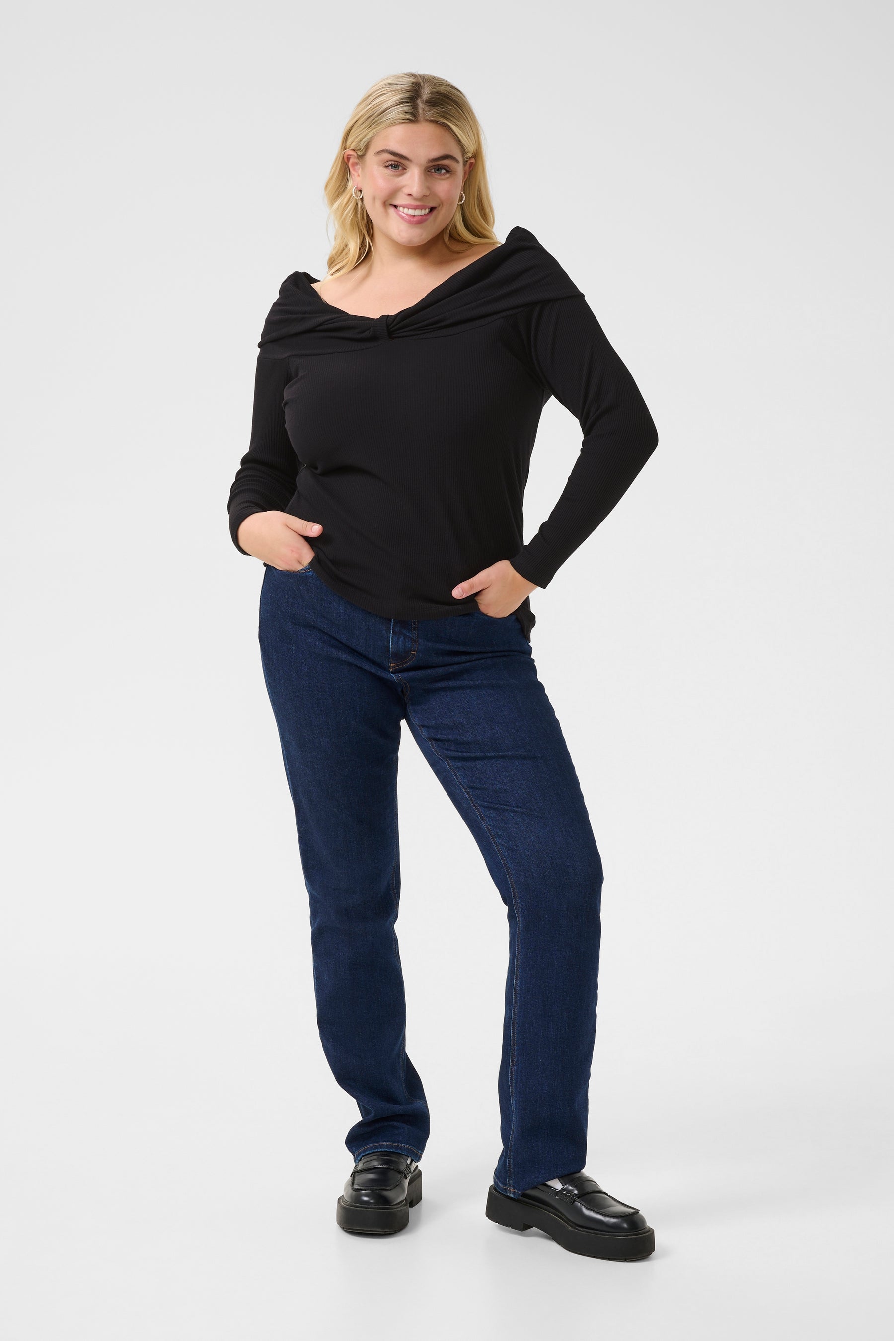 Kaffe Curve Kiala T-Shirt Black