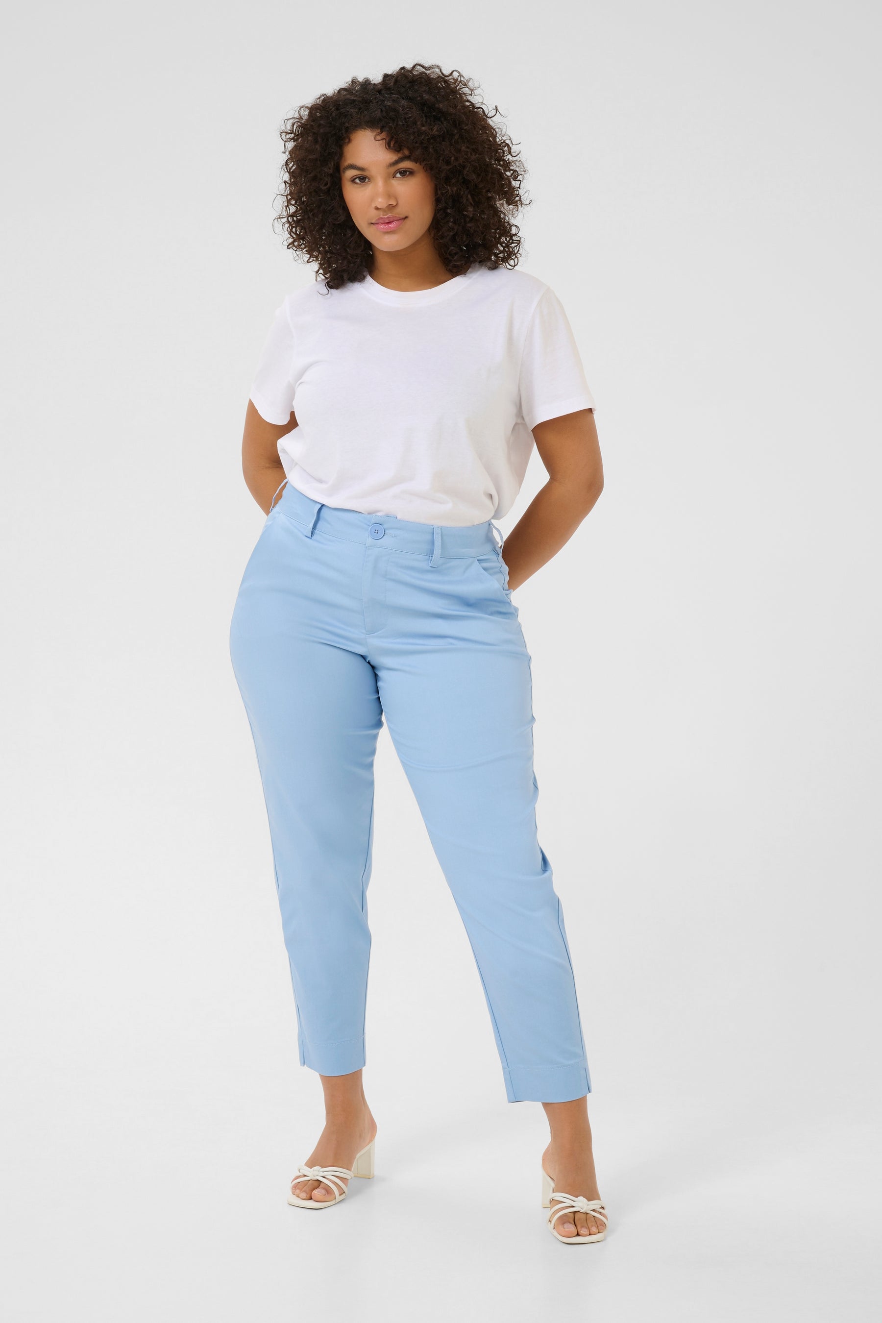 Kaffe Curve Leana Chino in Blue