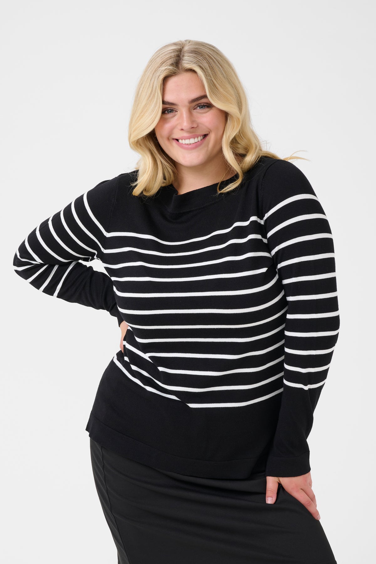 Kaffe Curve Lizzy Jumper in Black Stripe