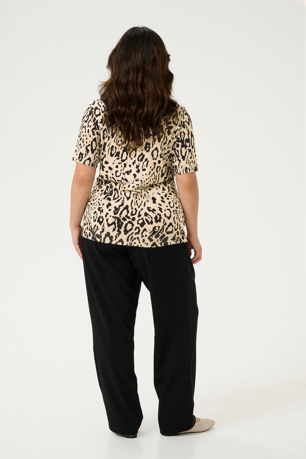 Kaffe Curve Lizzy Knit Top in Leopard Print