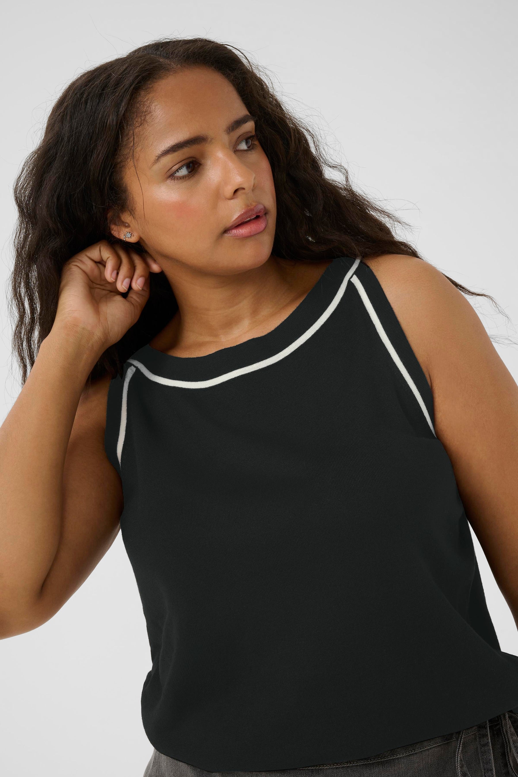 Kaffe Curve Mallie Knit Vest in Black