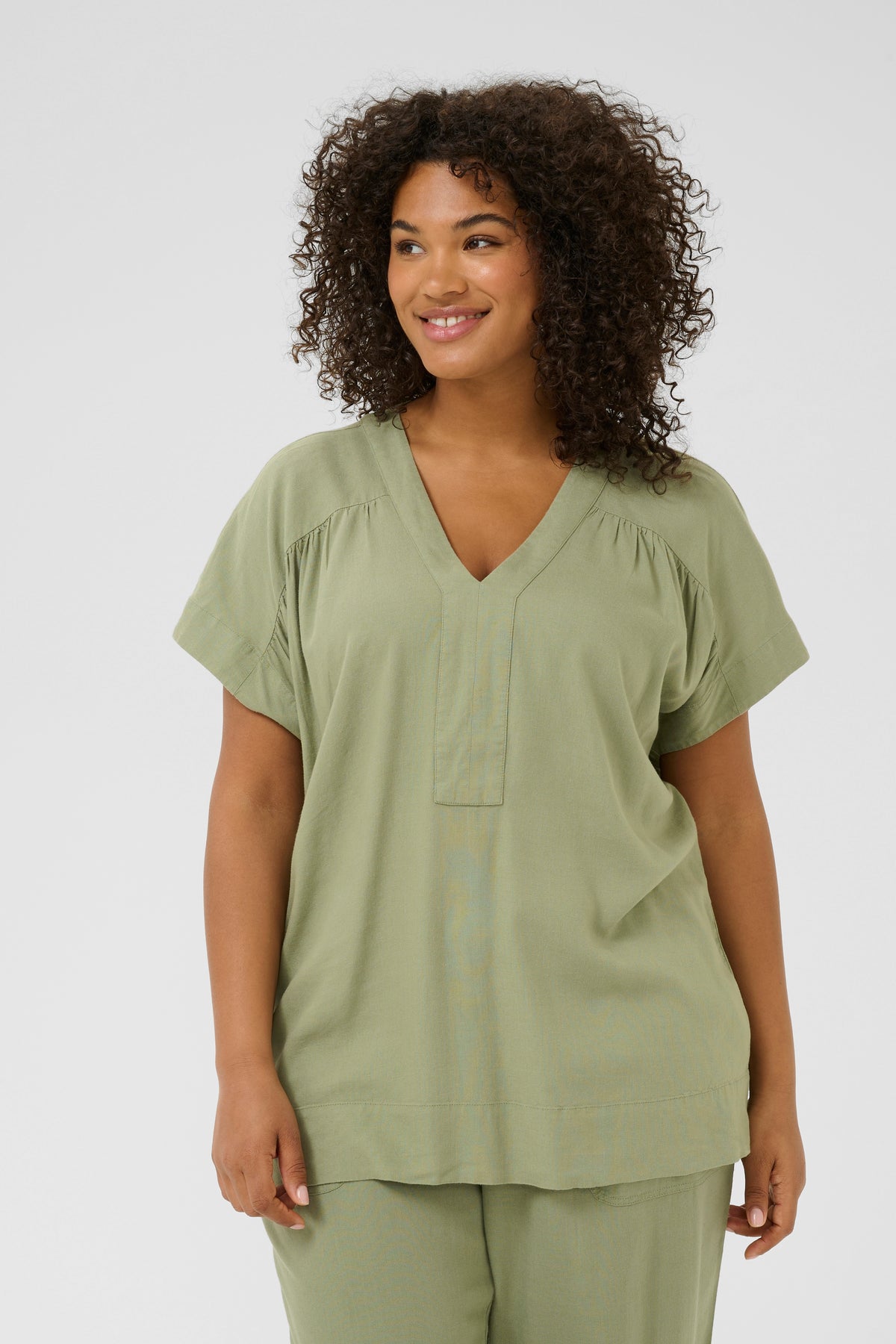 Kaffe Curve Mille Blouse in Khaki