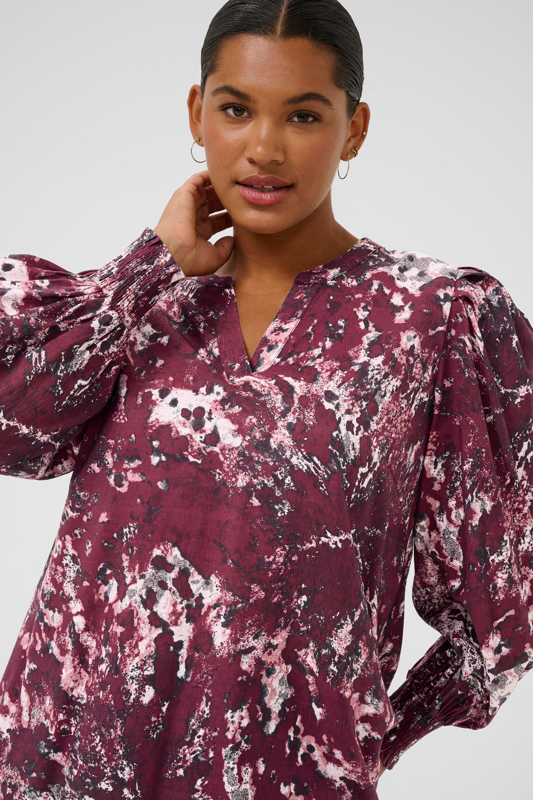 Kaffe Curve Mina Blouse in Wine