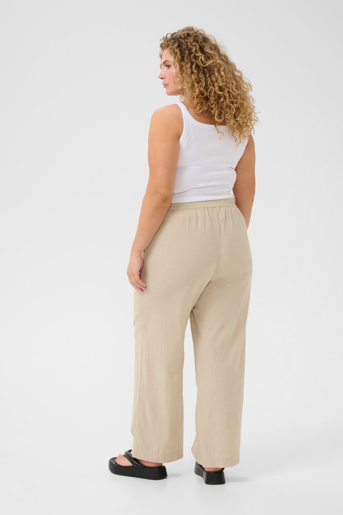 Kaffe Curve Paula Trousers in Beige
