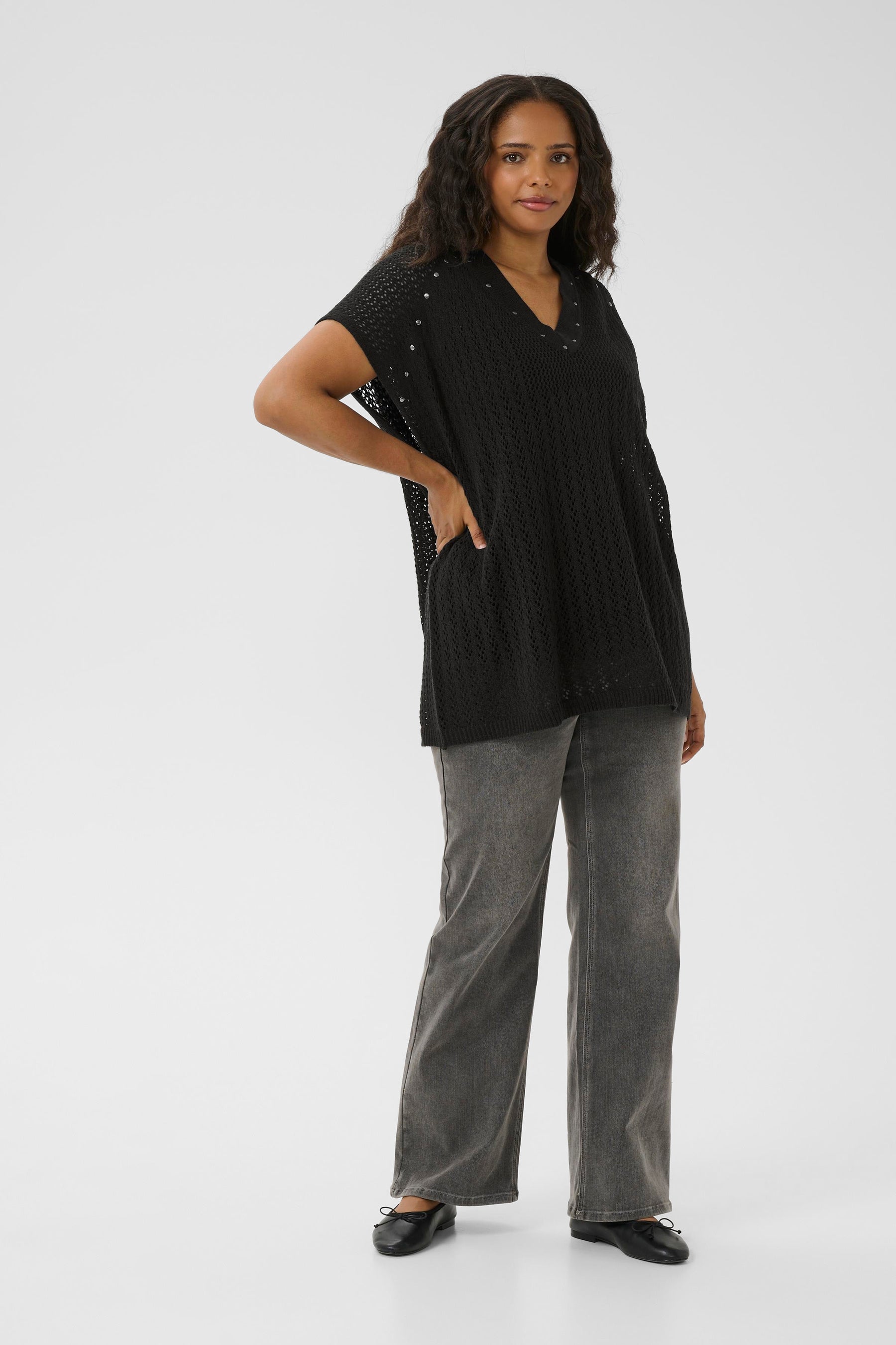 Kaffe Curve Rosa Poncho in Black