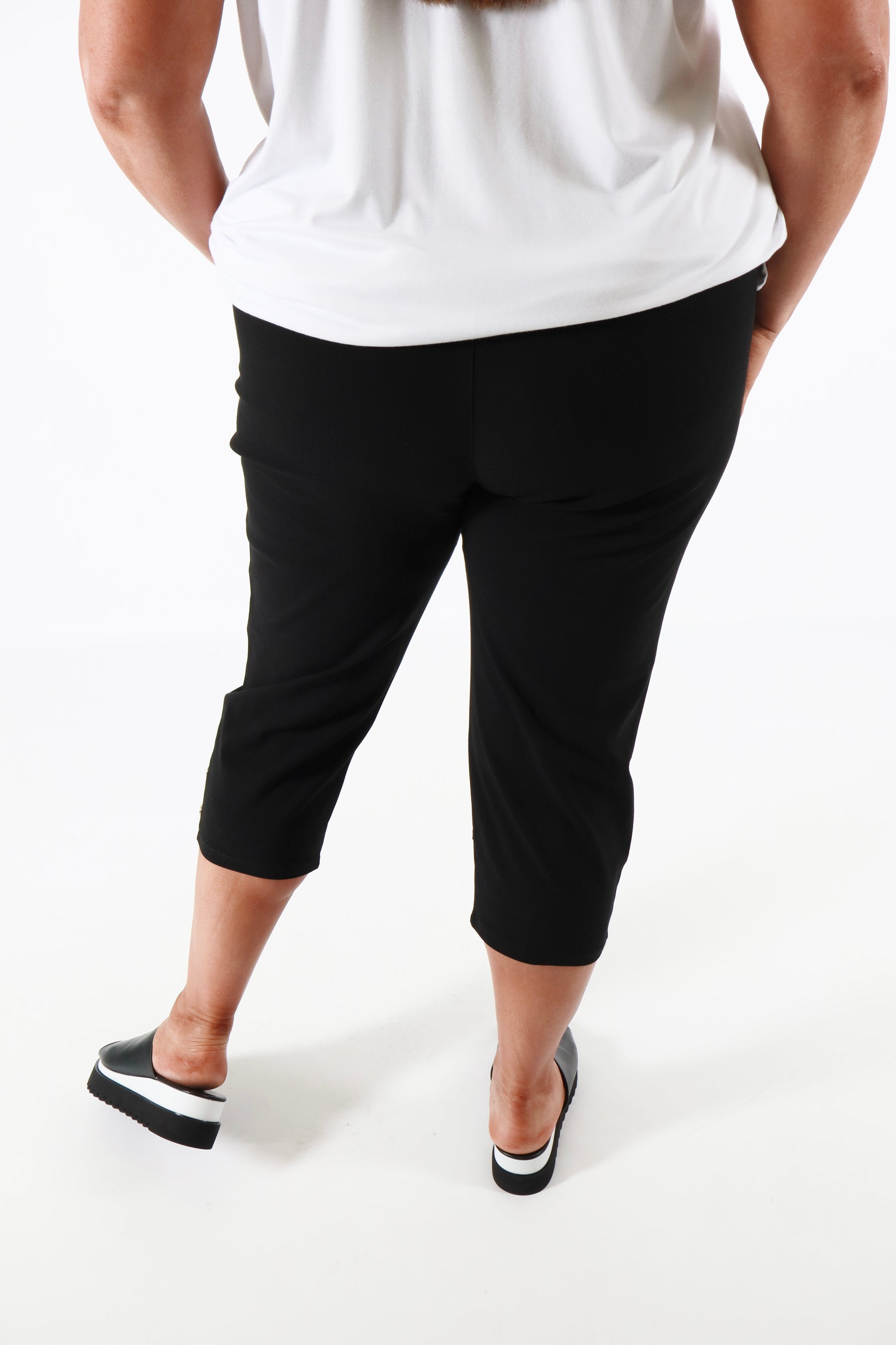 Lucie Crop Trousers Black