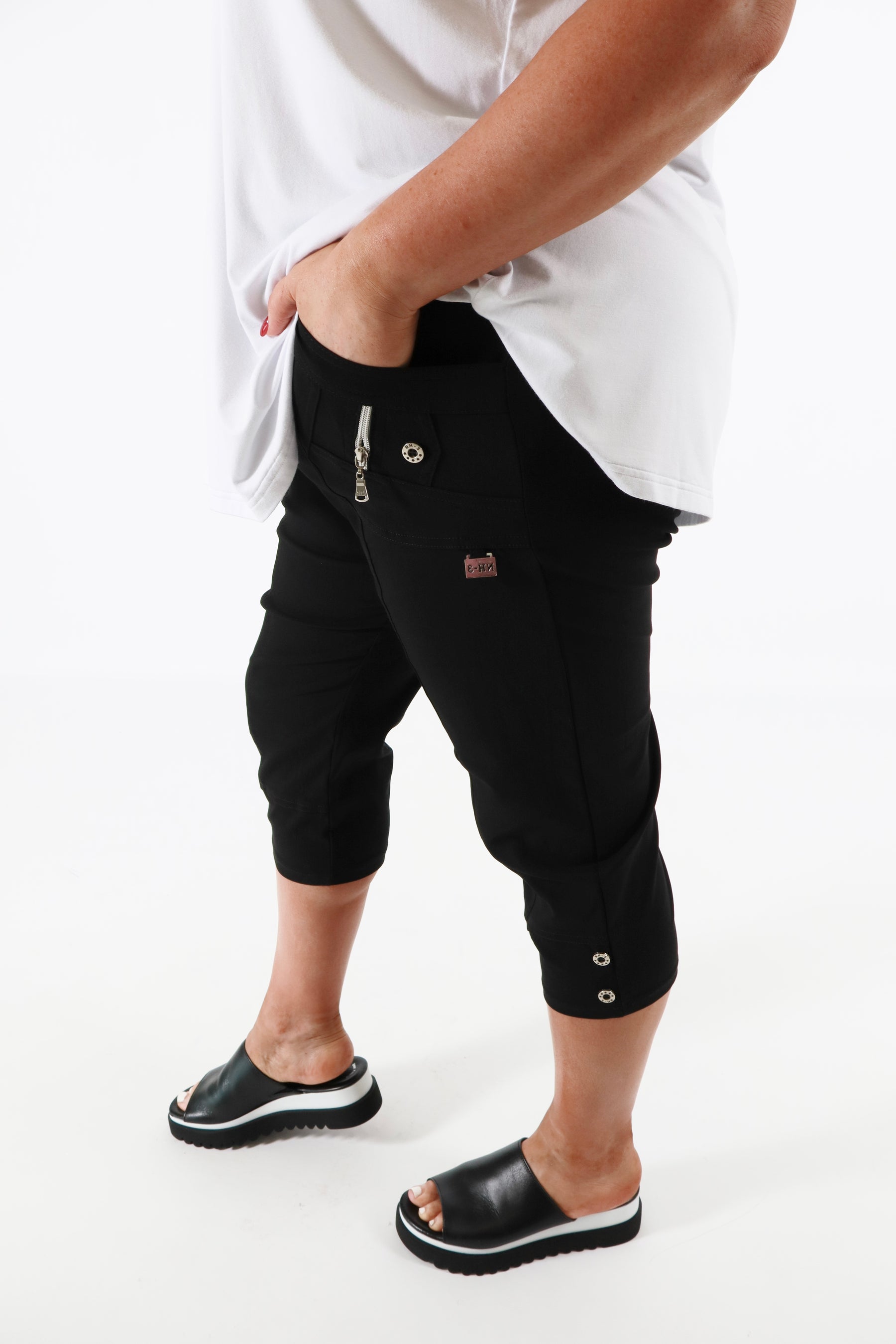 Lucie Crop Trousers Black